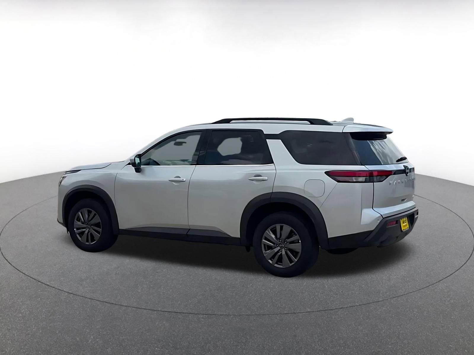 Thumbnail: 2025 Nissan Pathfinder - 10