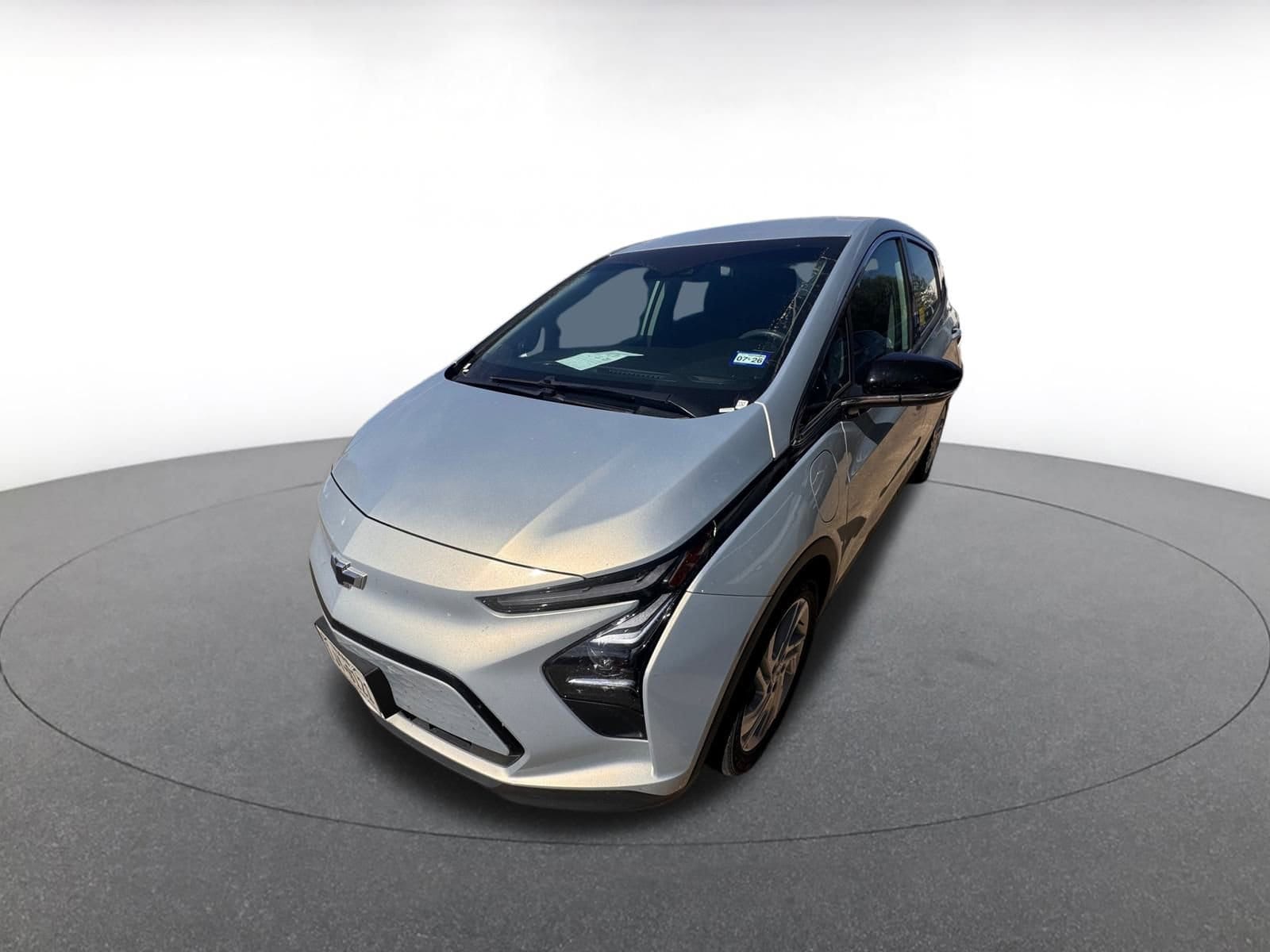 Thumbnail: 2023 Chevrolet Bolt EV - 2