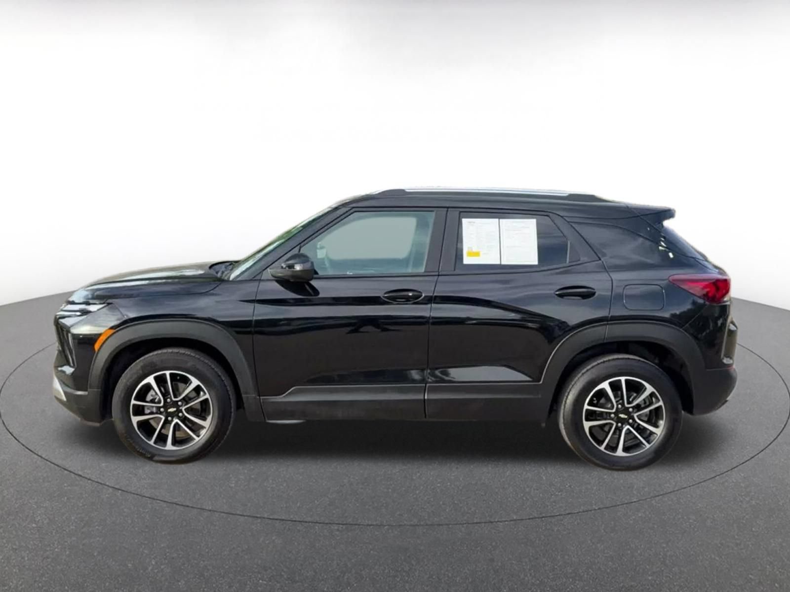 Thumbnail: 2025 Chevrolet TrailBlazer - 8