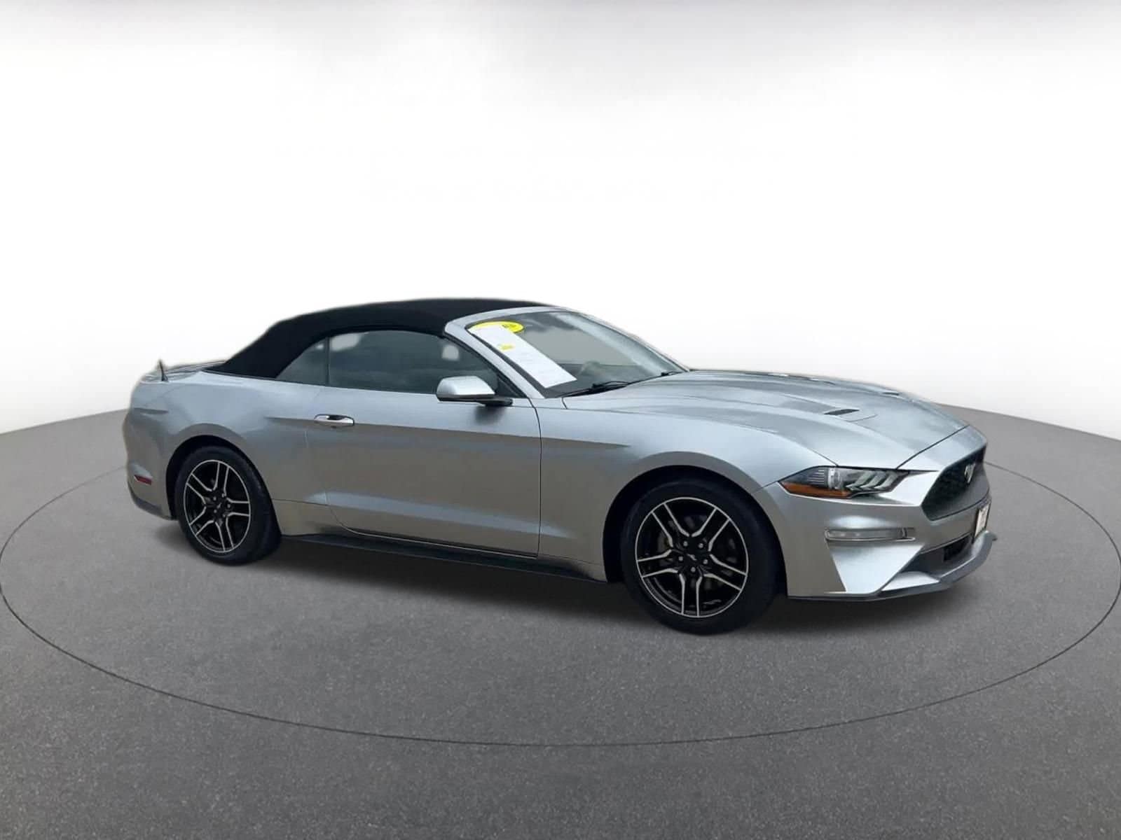 Thumbnail: 2023 Ford Mustang - 3