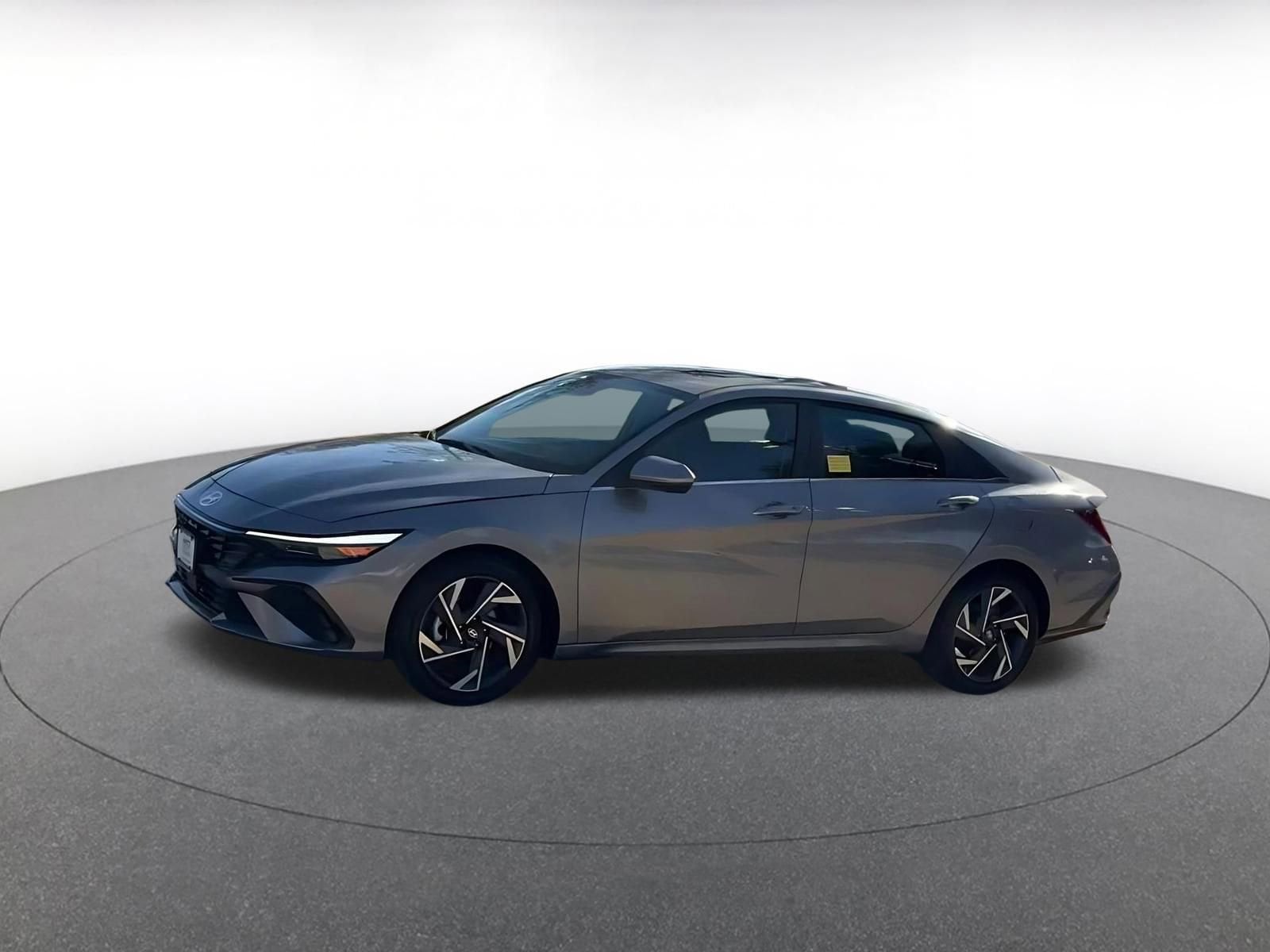 Thumbnail: 2025 Hyundai Elantra - 8