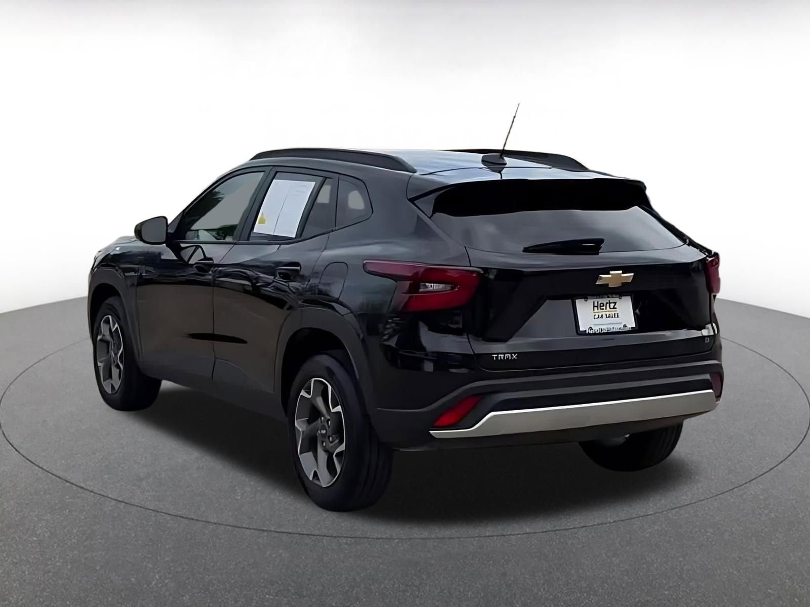 Thumbnail: 2025 Chevrolet Trax - 11