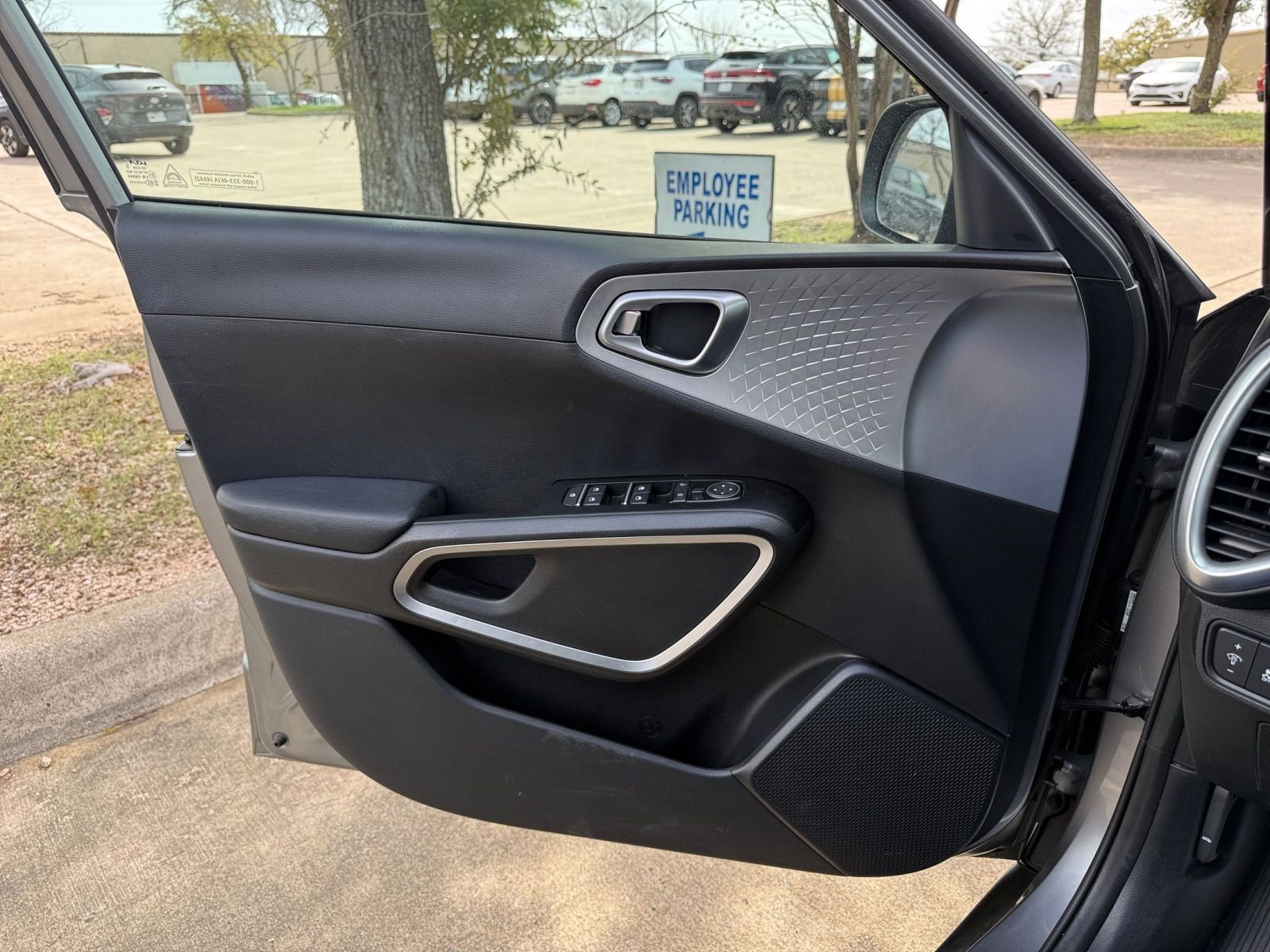 Thumbnail: 2025 Kia Soul - 18