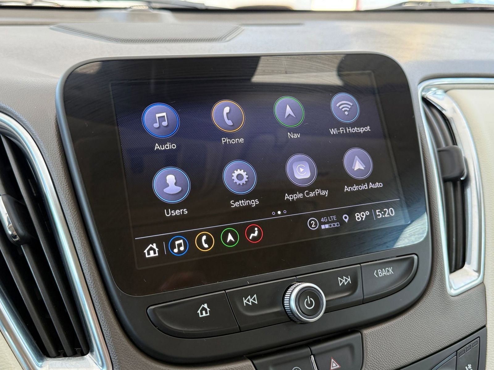 Thumbnail: 2024 Chevrolet Malibu - 21