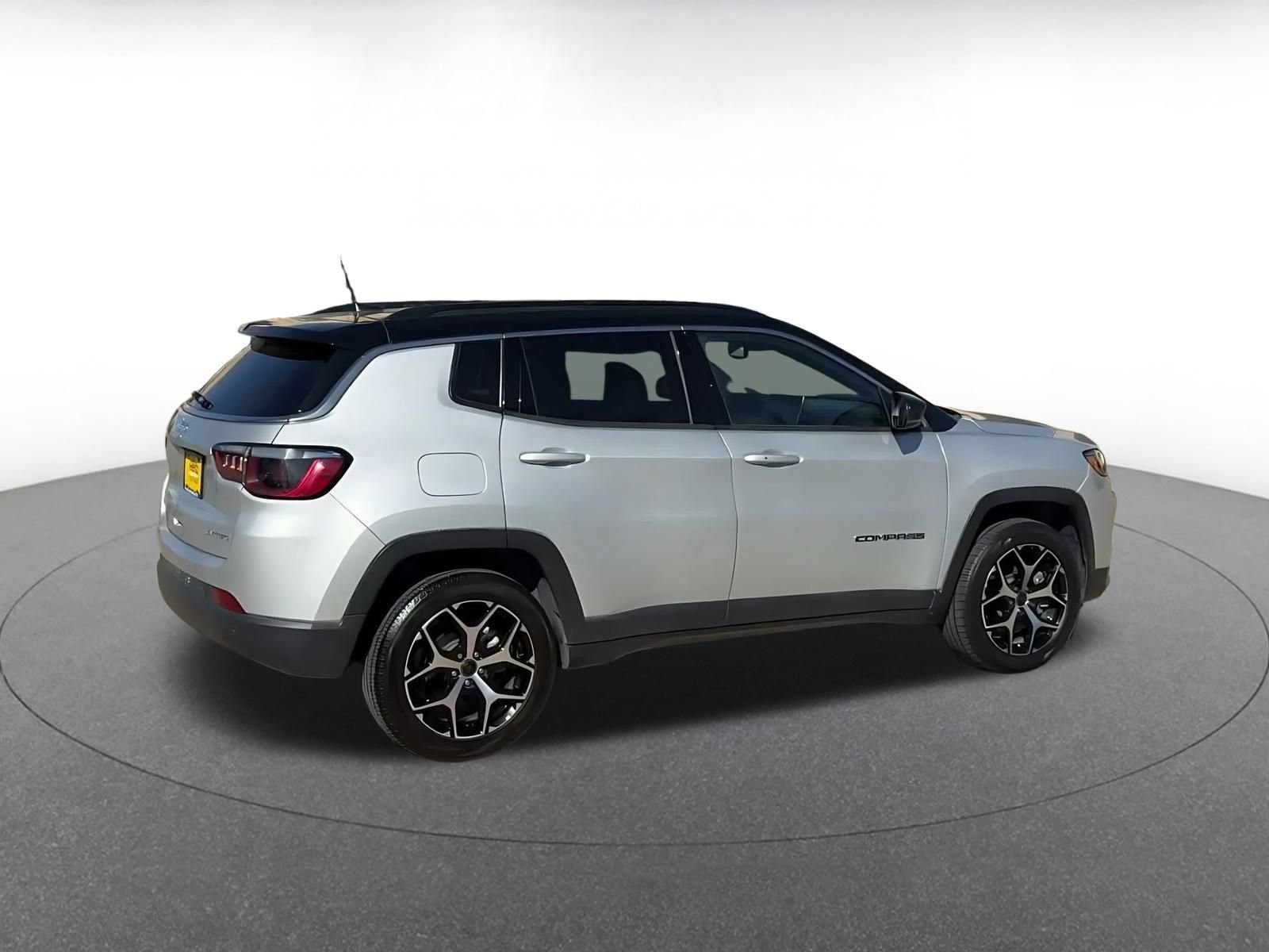 Thumbnail: 2025 Jeep Compass - 15