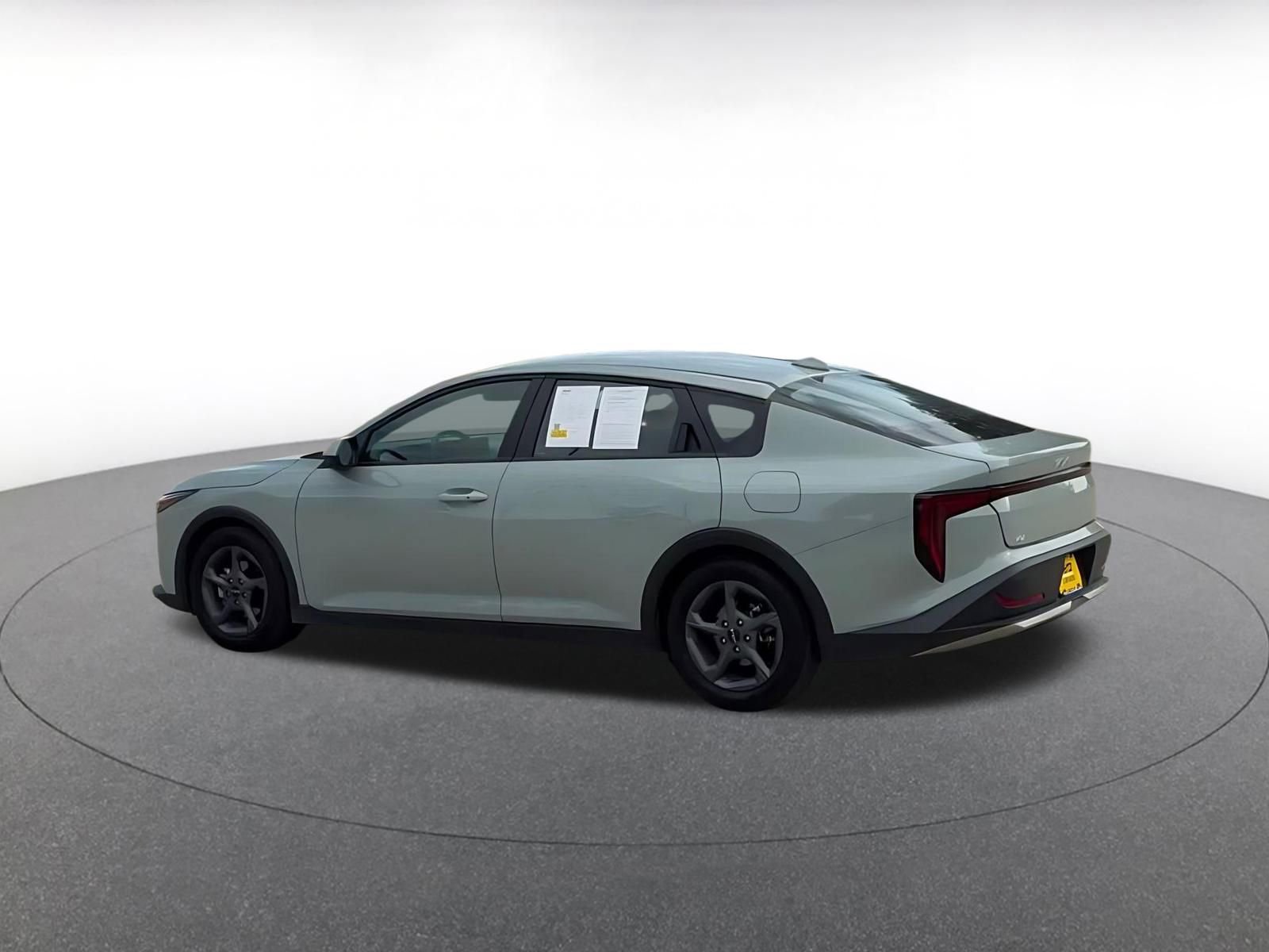 Thumbnail: 2025 Kia K4 - 10