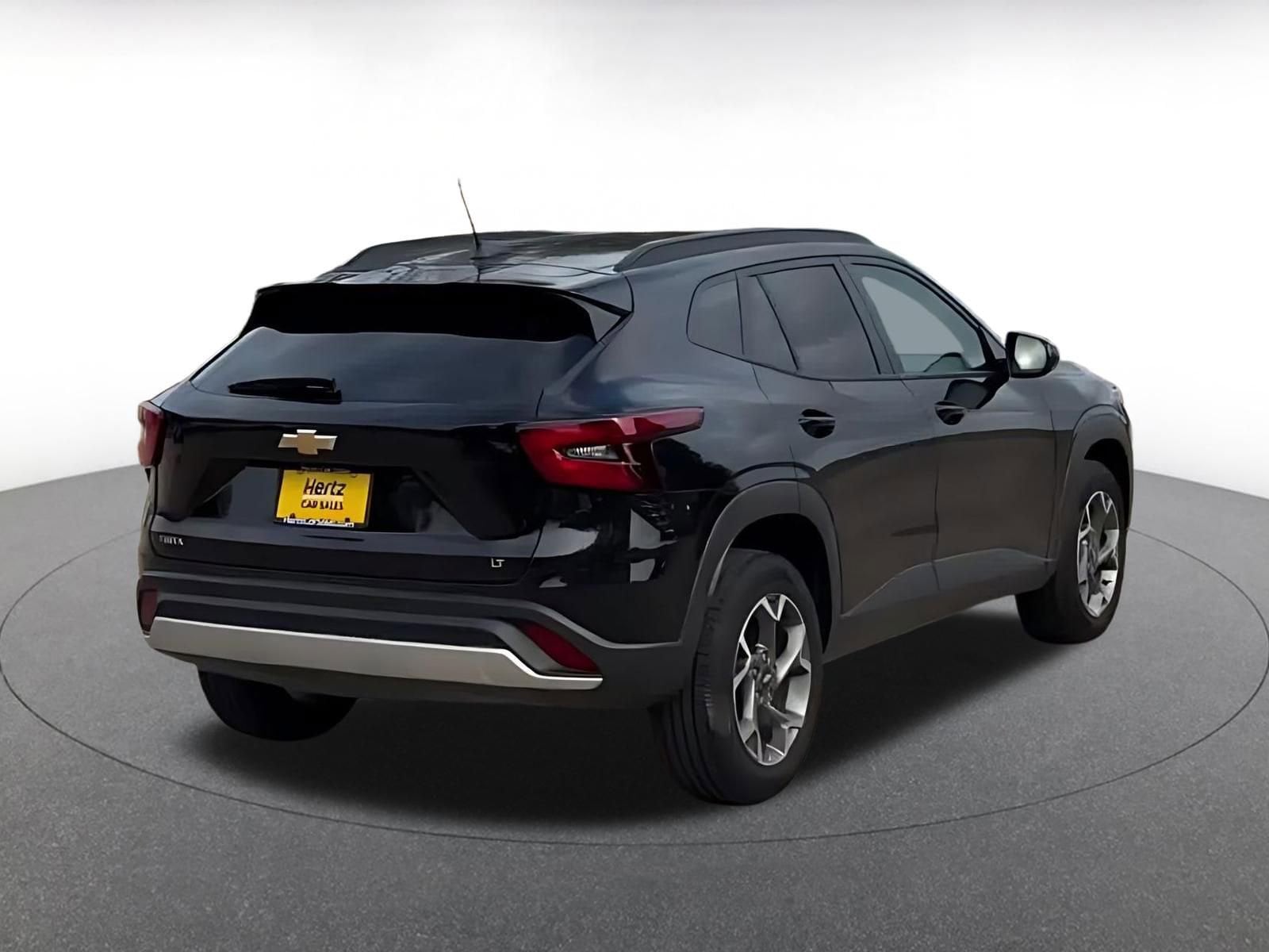 Thumbnail: 2025 Chevrolet Trax - 15