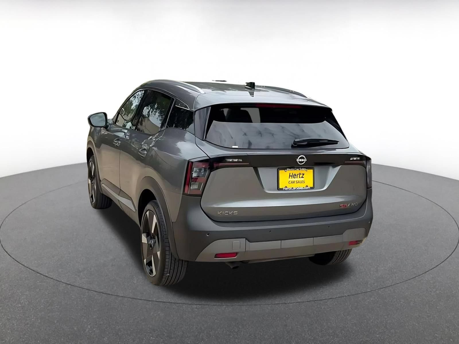 Thumbnail: 2026 Nissan Kicks - 10