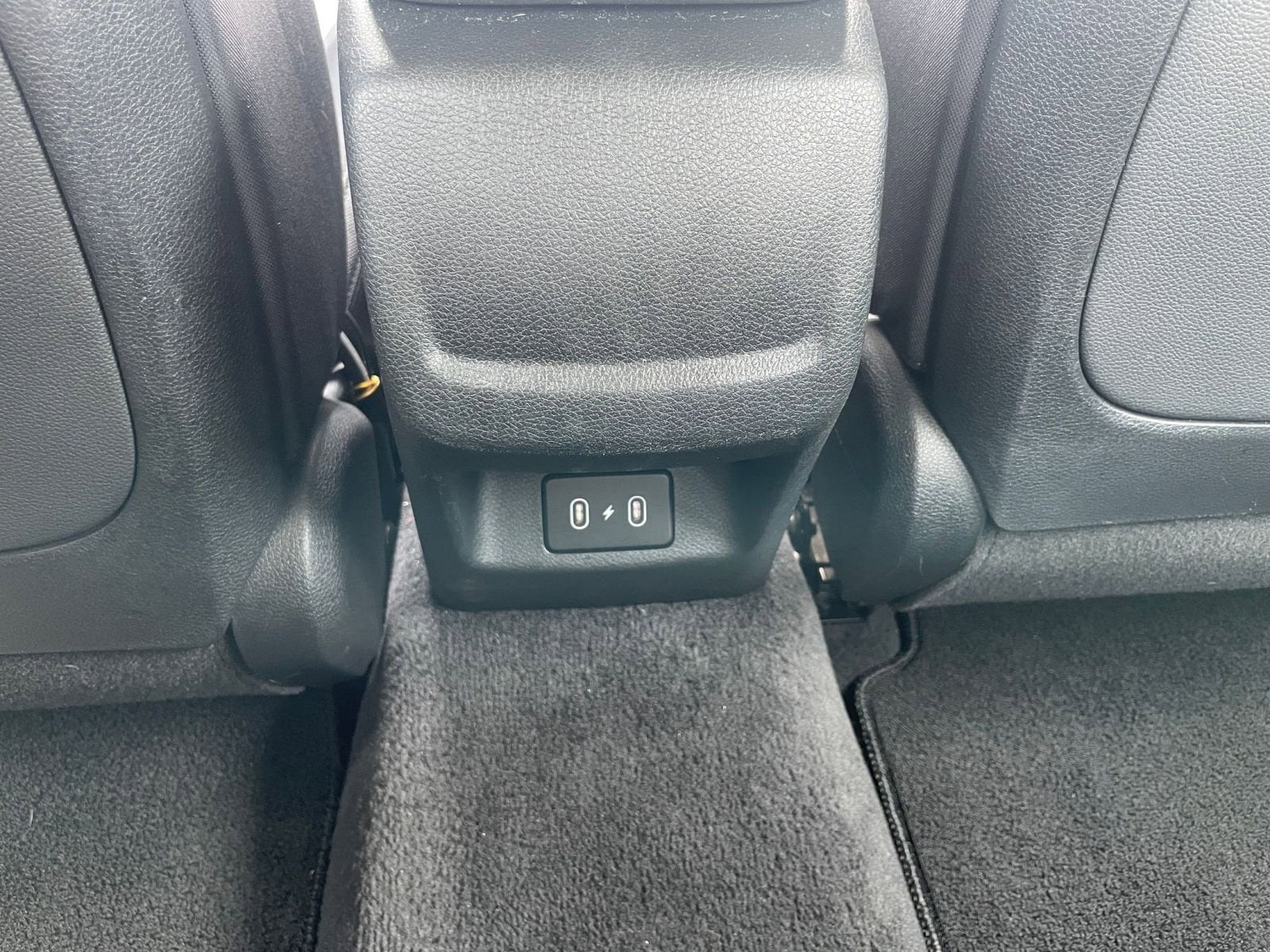 Thumbnail: 2025 Kia K5 - 25