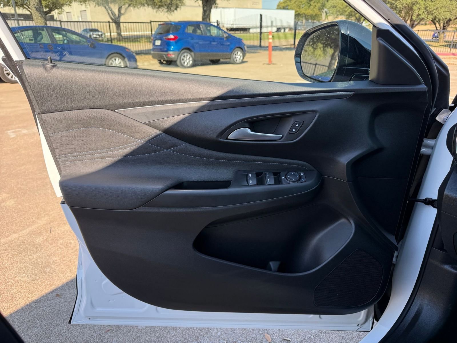 Thumbnail: 2025 Buick Envista - 20