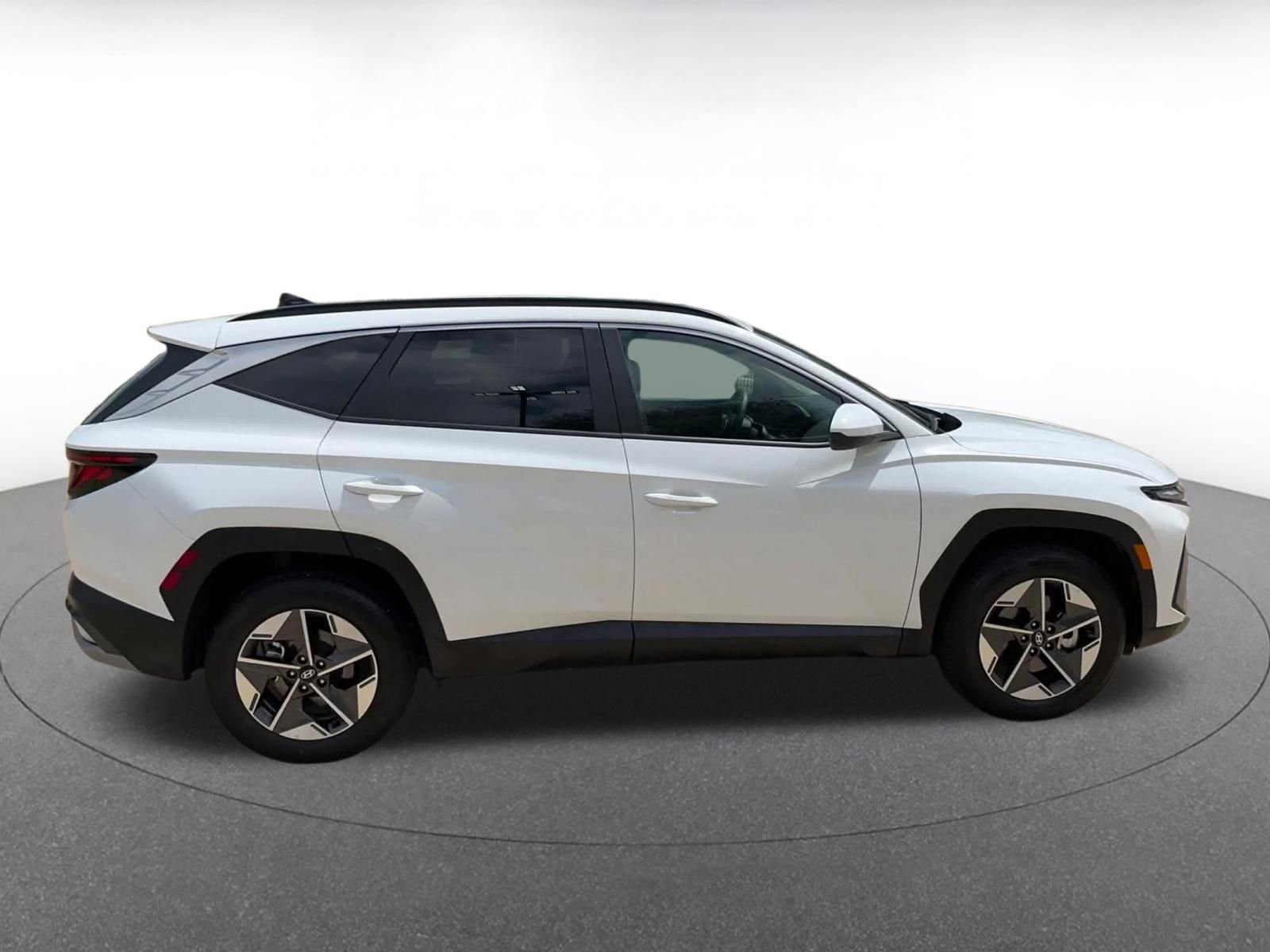 Thumbnail: 2025 Hyundai Tucson - 16