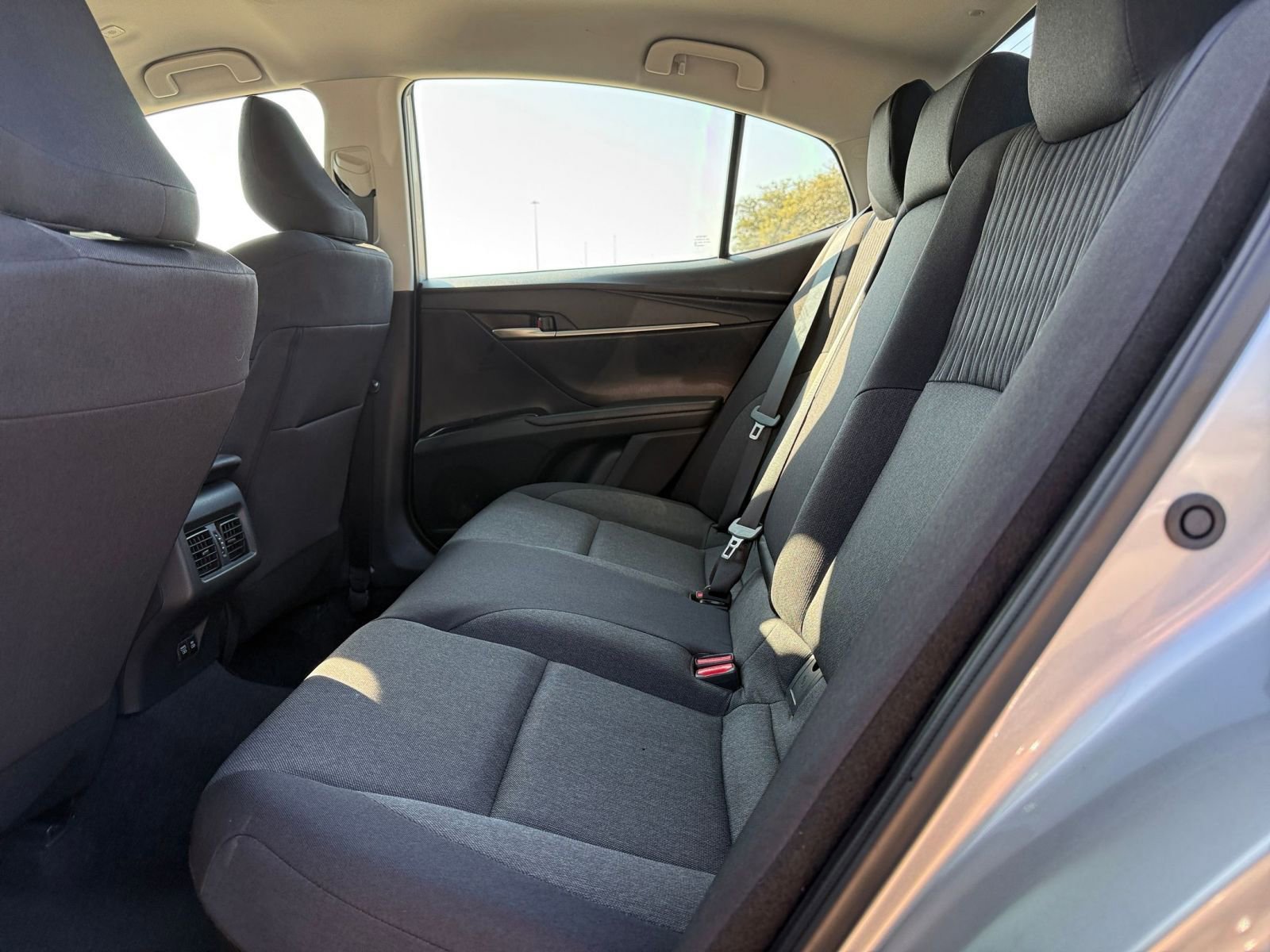 Thumbnail: 2025 Toyota Camry - 25