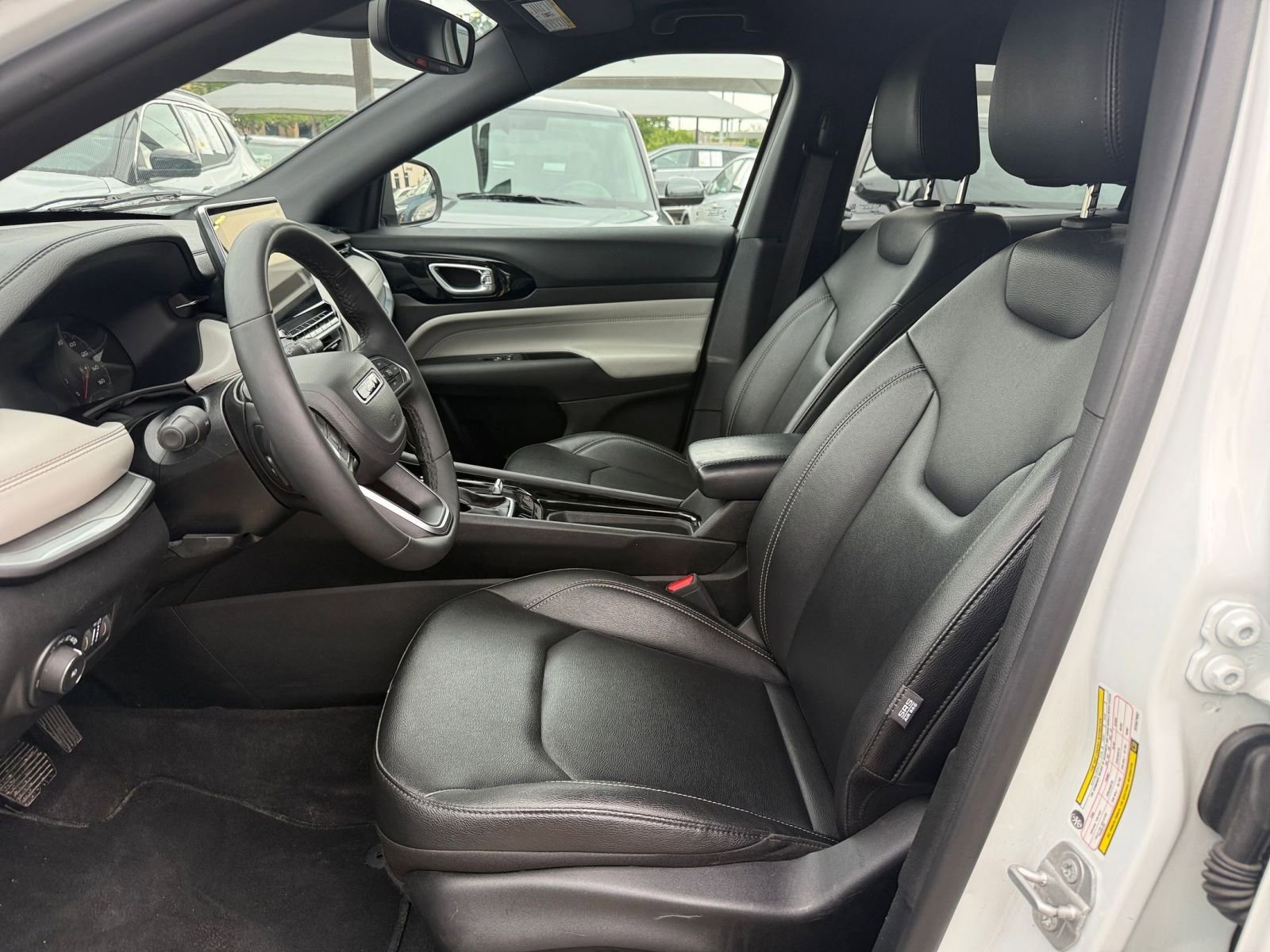 Thumbnail: 2025 Jeep Compass - 27