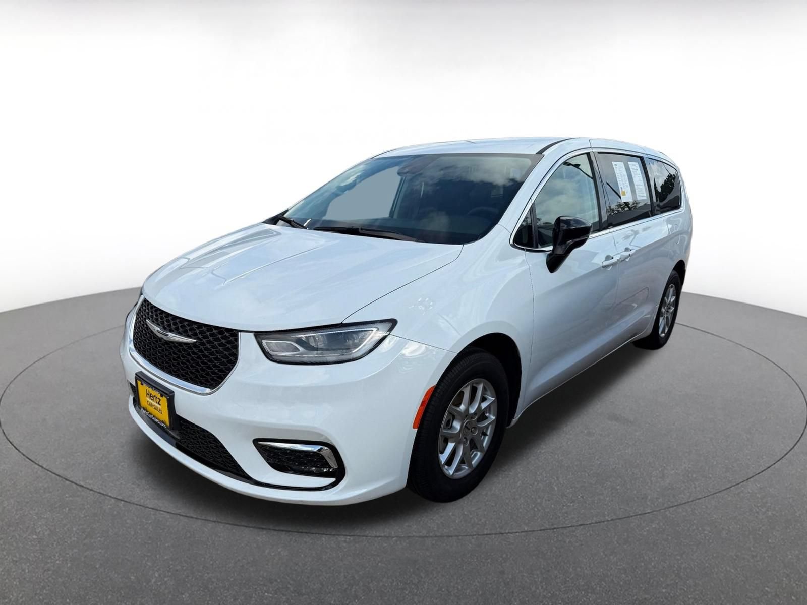 Thumbnail: 2024 Chrysler Pacifica - 2