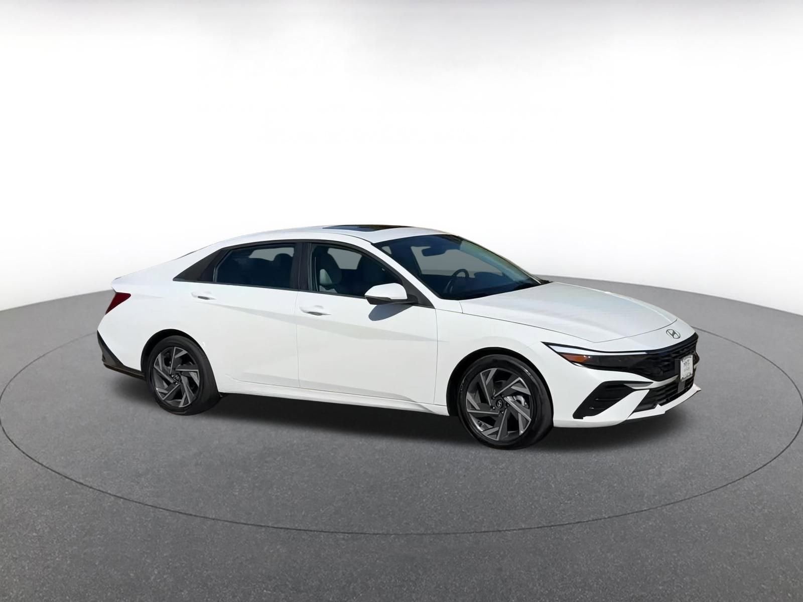 Thumbnail: 2025 Hyundai Elantra - 2