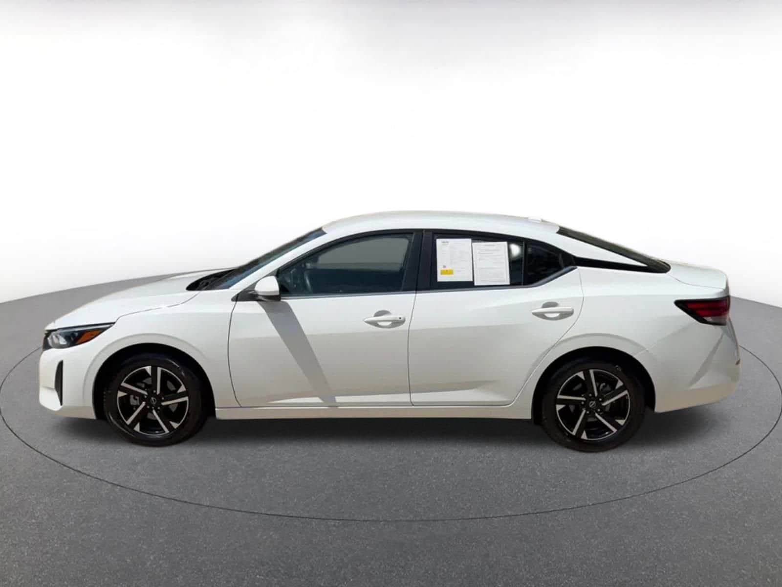 Thumbnail: 2024 Nissan Sentra - 9