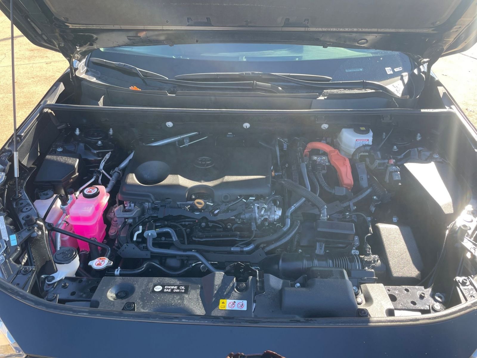 Thumbnail: 2025 Toyota RAV4 - 32