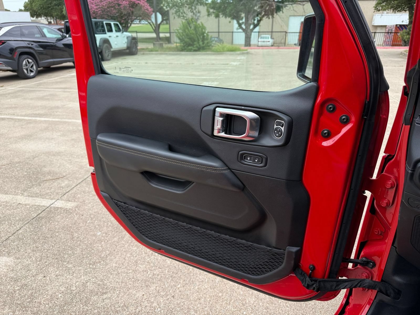 Thumbnail: 2025 Jeep Wrangler - 20