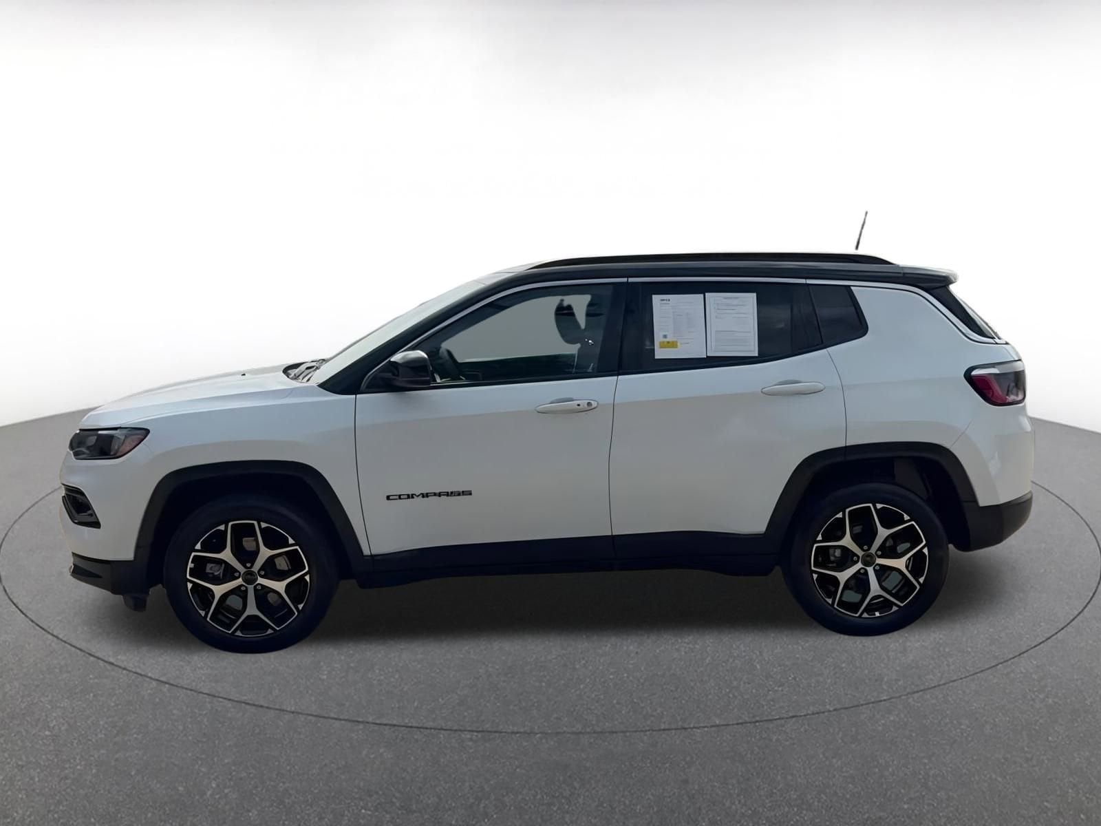 Thumbnail: 2025 Jeep Compass - 9