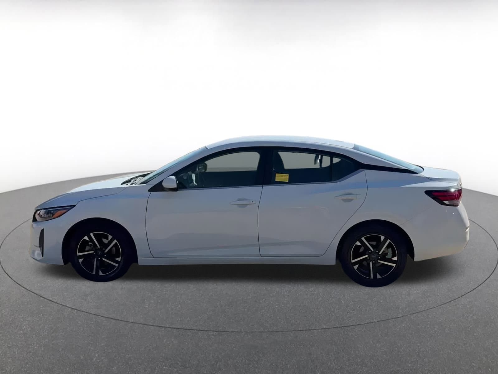 Thumbnail: 2024 Nissan Sentra - 9