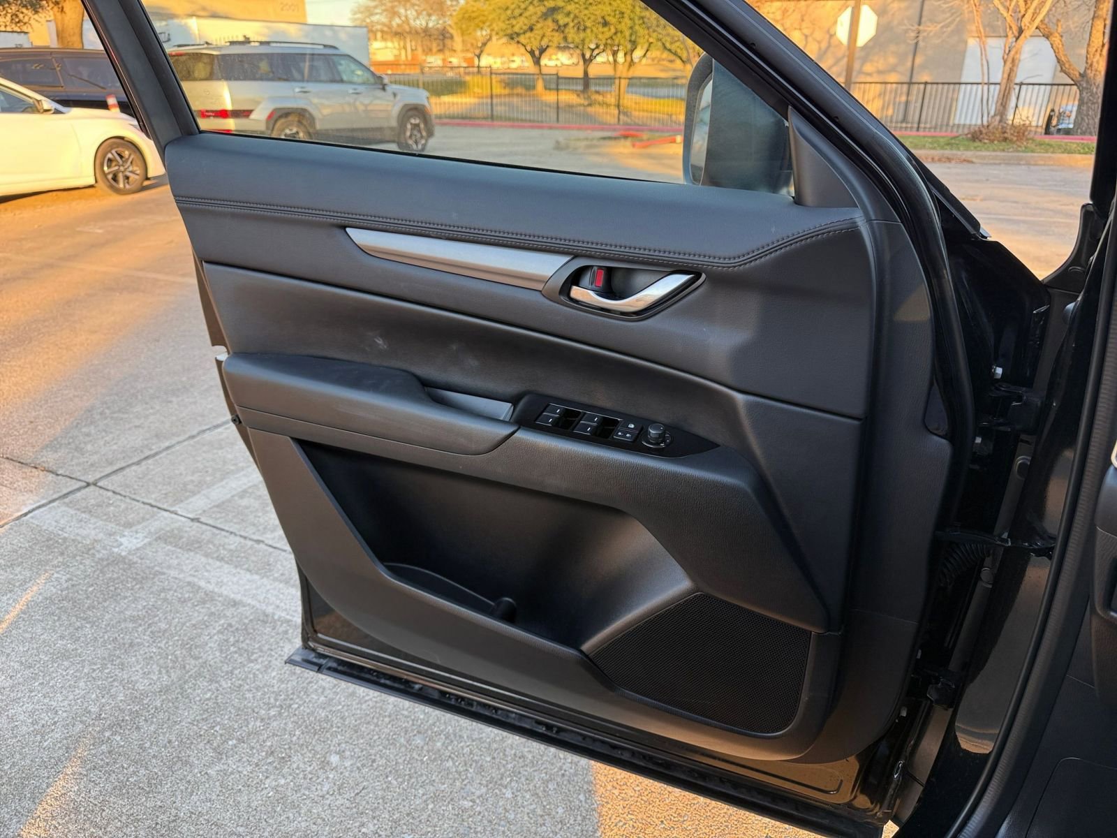 Thumbnail: 2025 Mazda CX-5 - 20