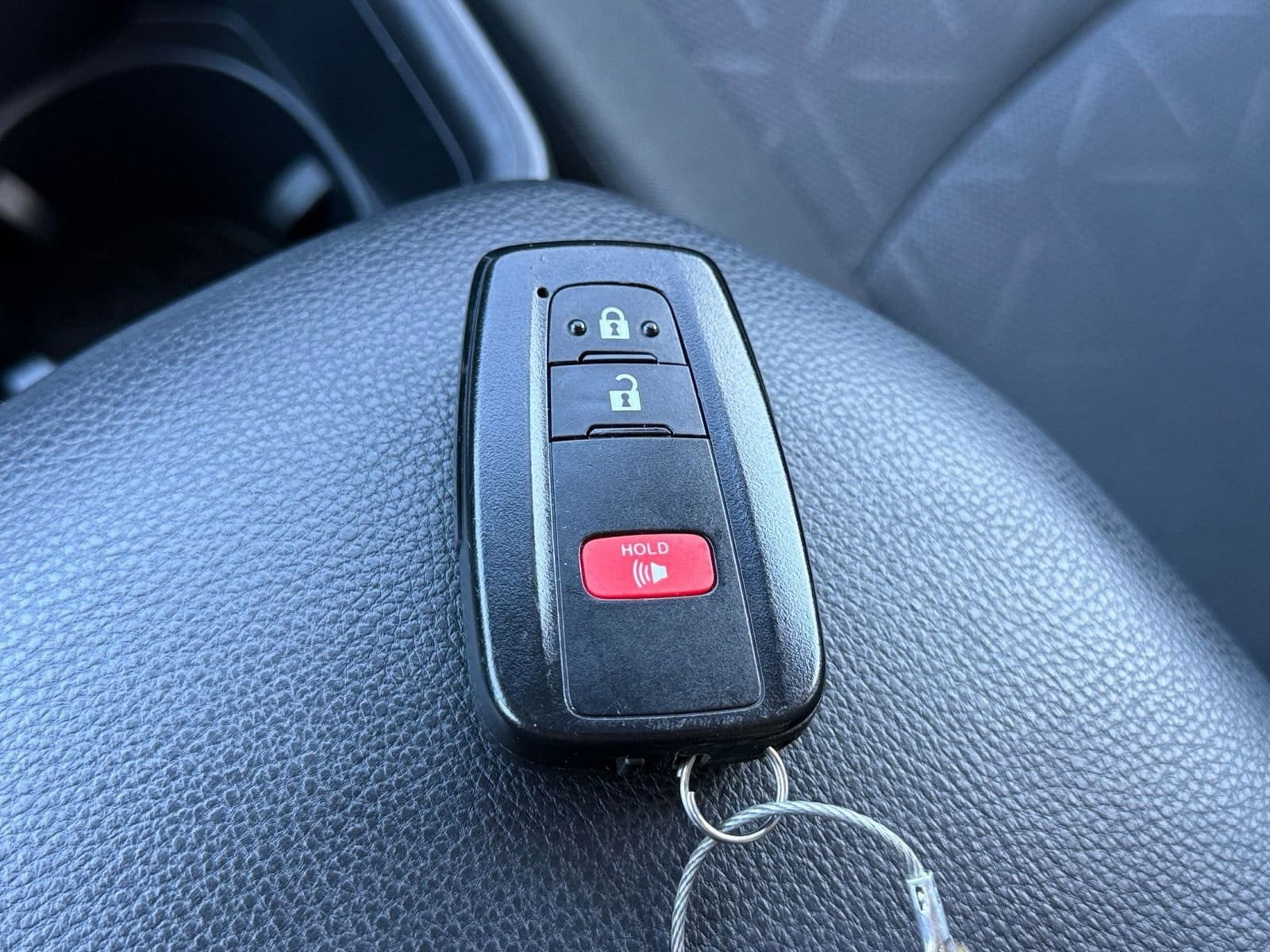 Thumbnail: 2025 Toyota RAV4 - 22