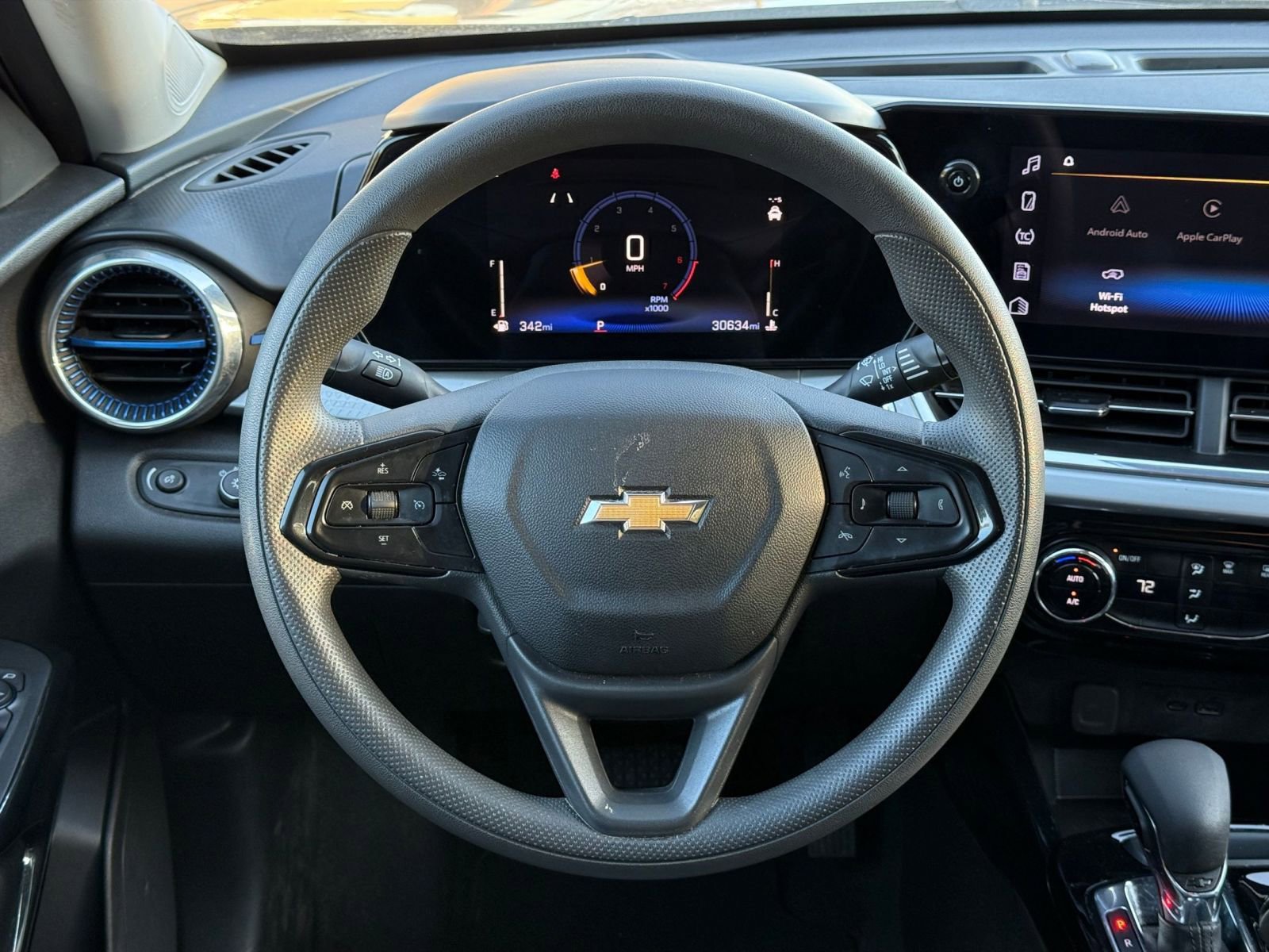 Thumbnail: 2025 Chevrolet Trax - 30