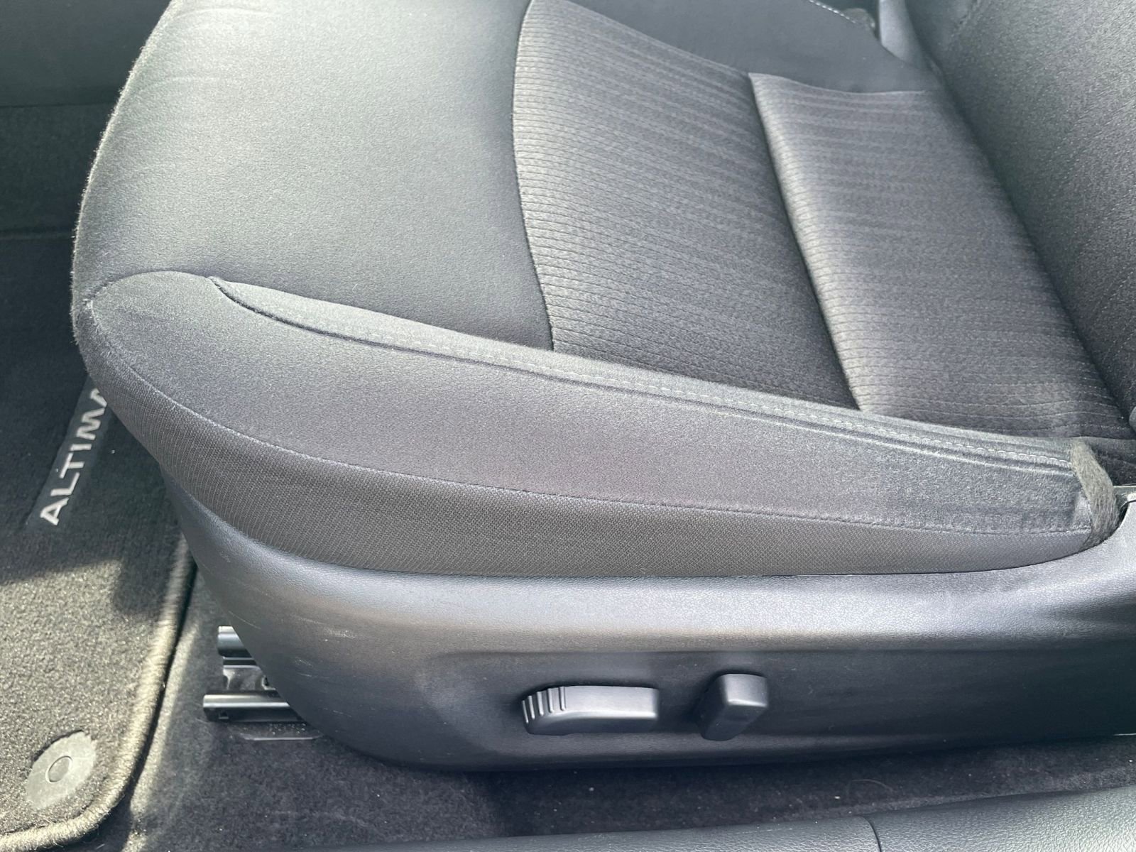 Thumbnail: 2025 Nissan Altima - 22