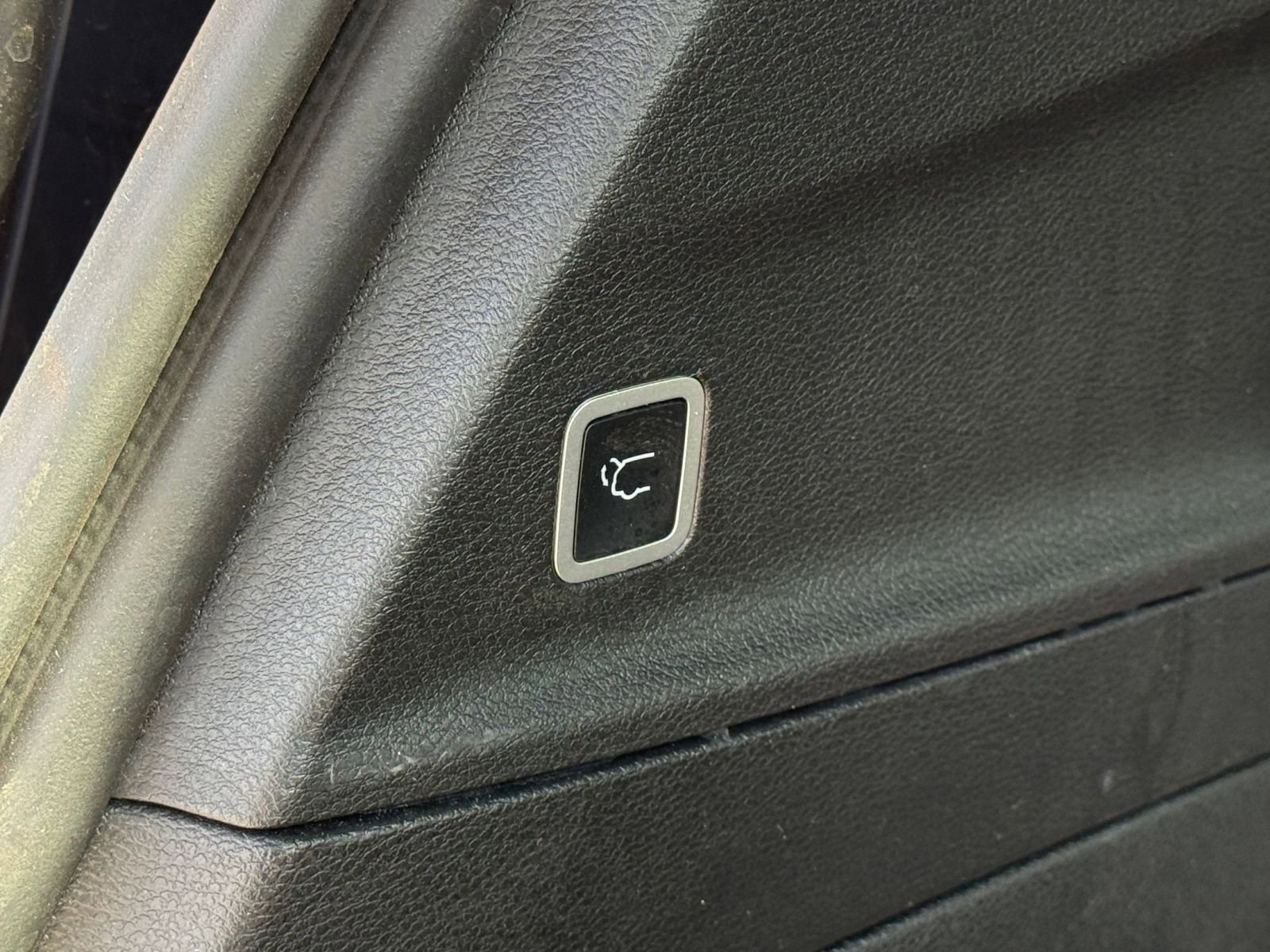 Thumbnail: 2025 Chrysler Pacifica - 25