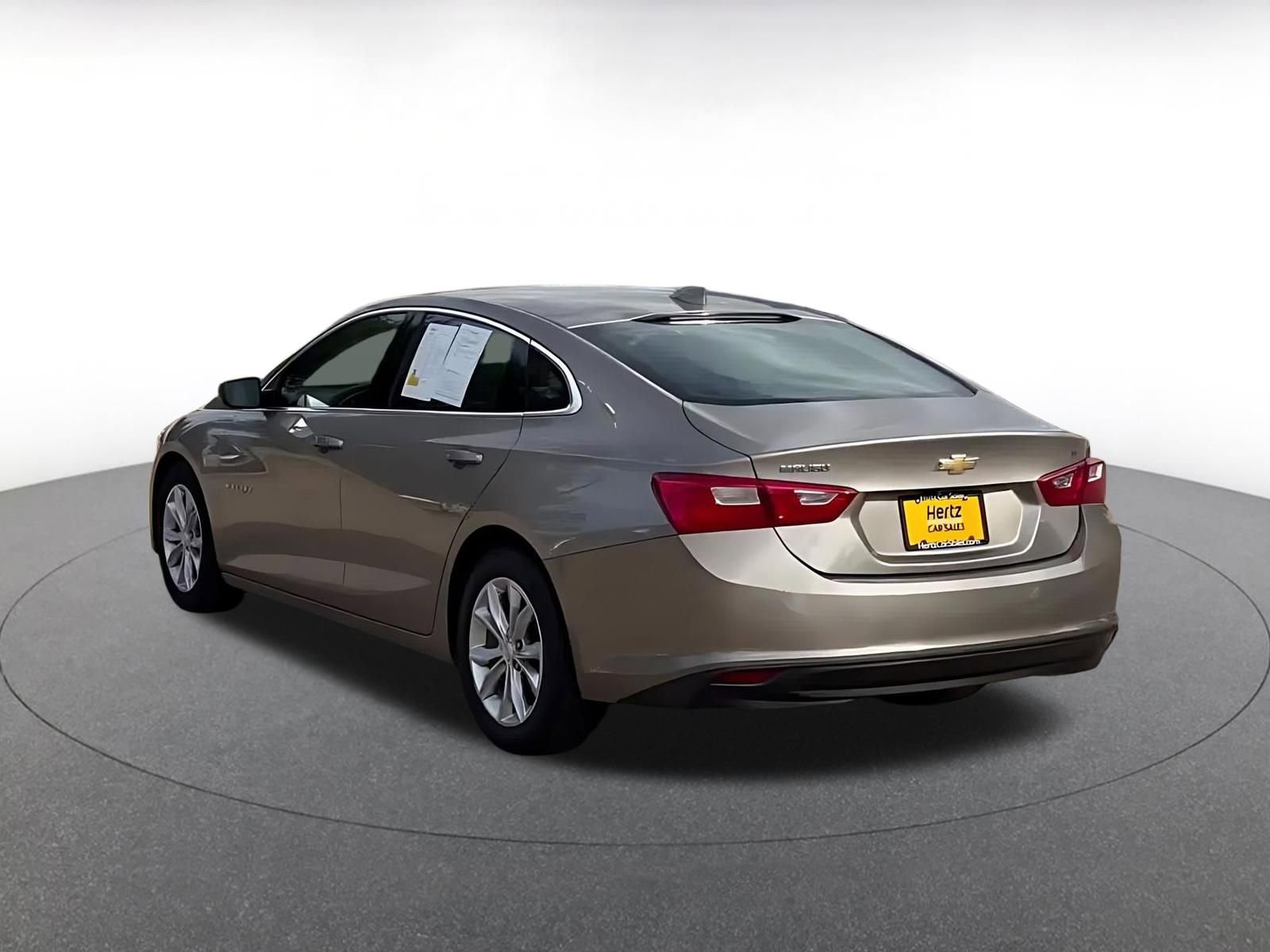 Thumbnail: 2023 Chevrolet Malibu - 11