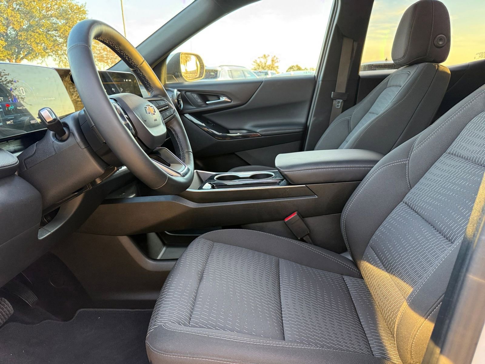 Thumbnail: 2025 Chevrolet Equinox - 27