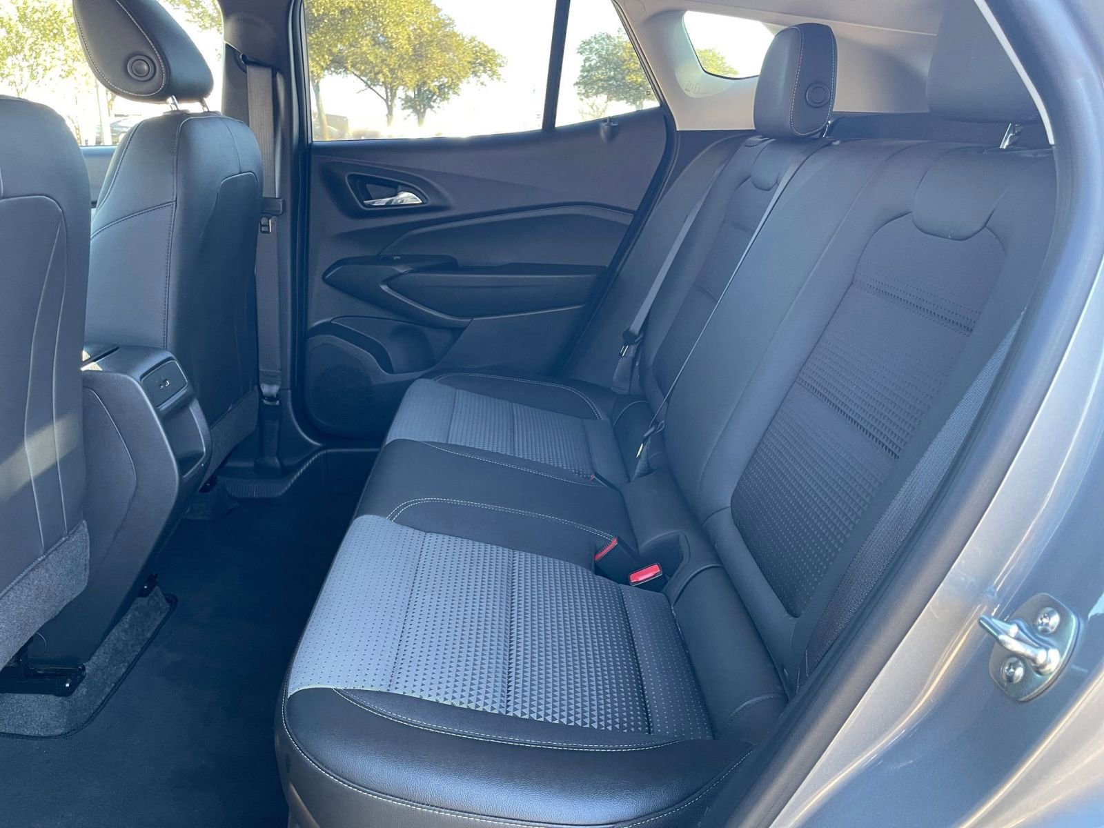 Thumbnail: 2025 Chevrolet Trax - 25