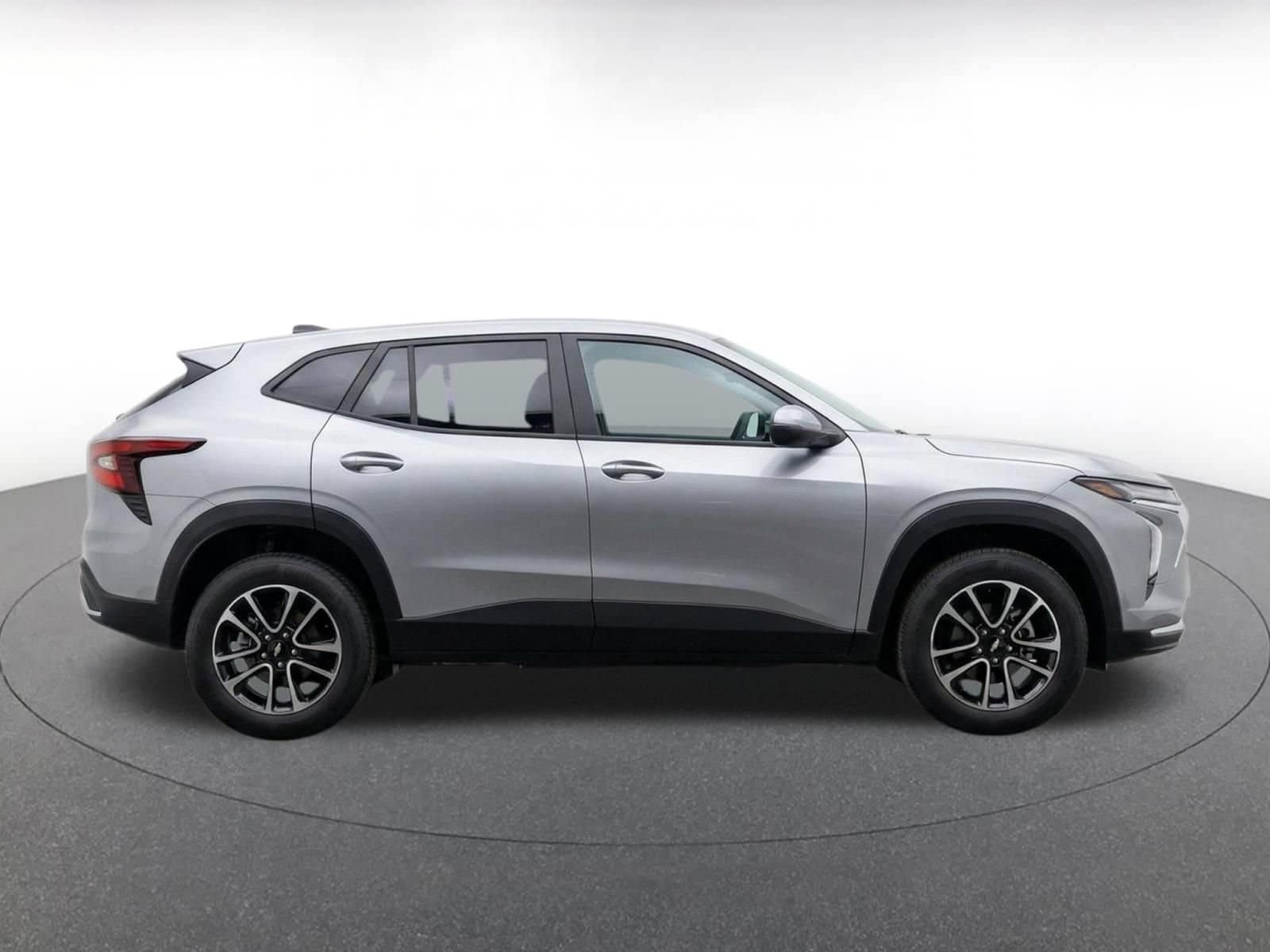 Thumbnail: 2025 Chevrolet TrailBlazer - 10