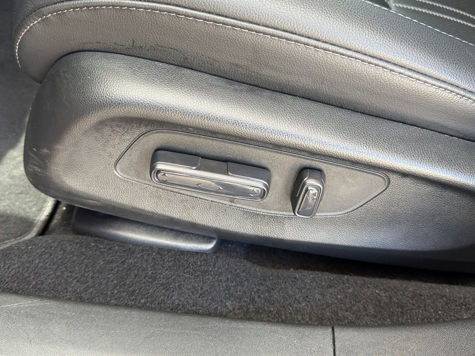 Thumbnail: 2025 Honda HR-V - 23