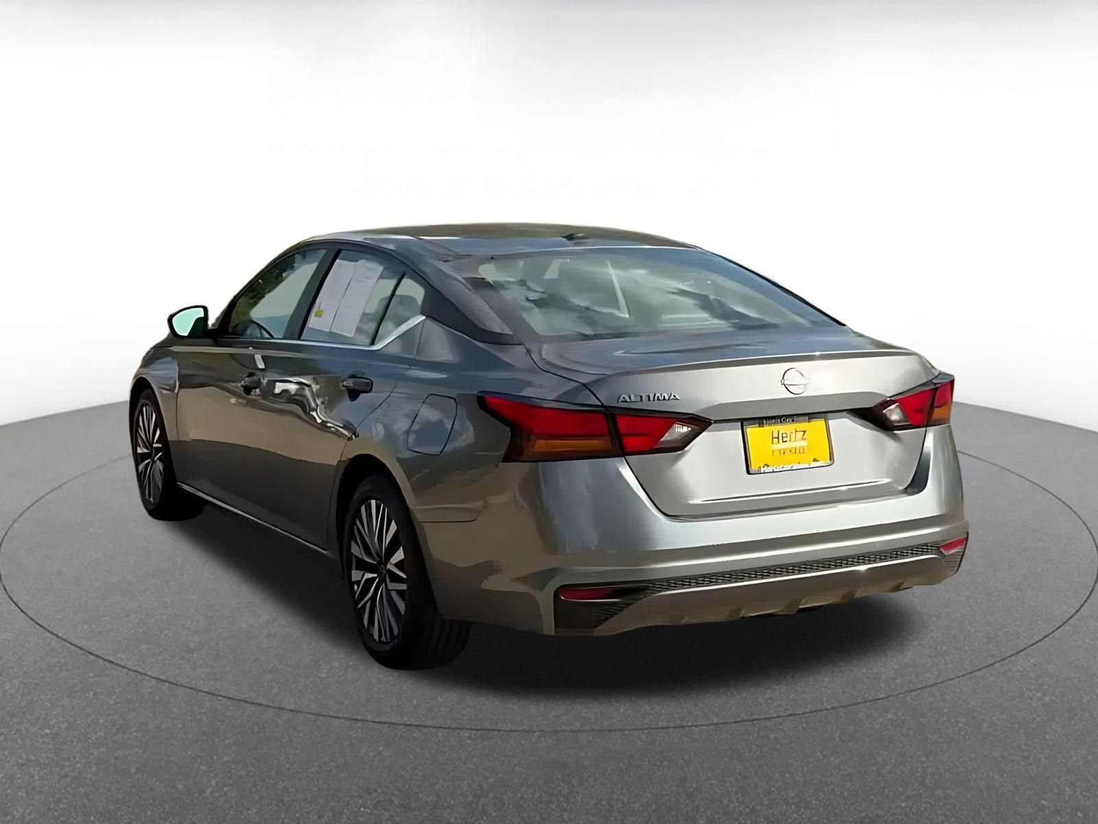 Thumbnail: 2026 Nissan Altima - 10