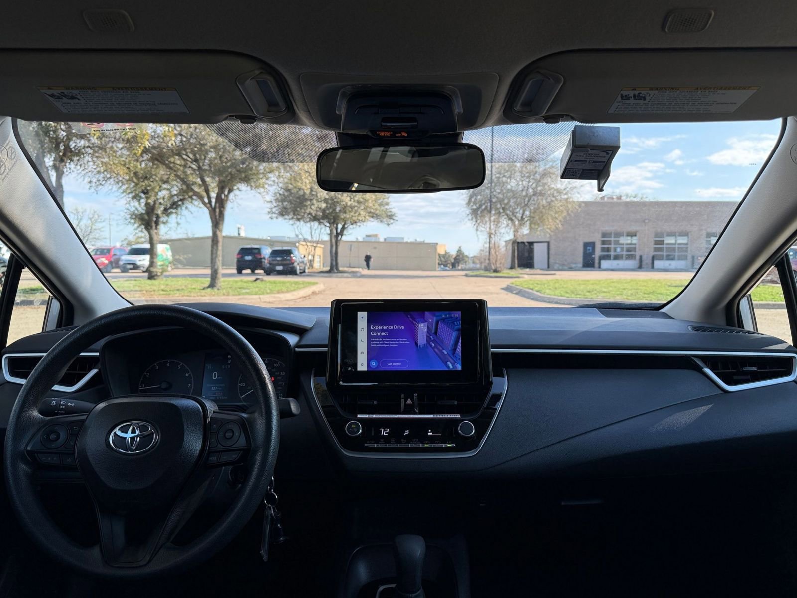 Thumbnail: 2025 Toyota Corolla - 33