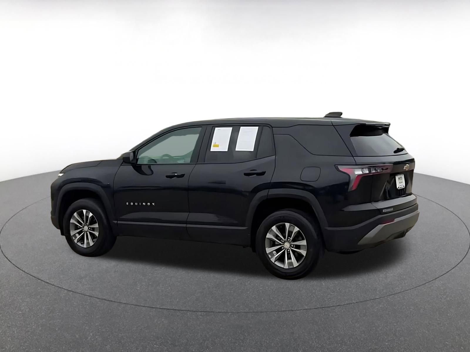 Thumbnail: 2025 Chevrolet Equinox - 10