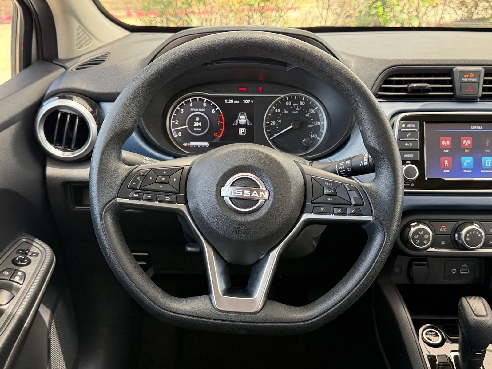 2025 Nissan Versa Sedan SV - Photo 28