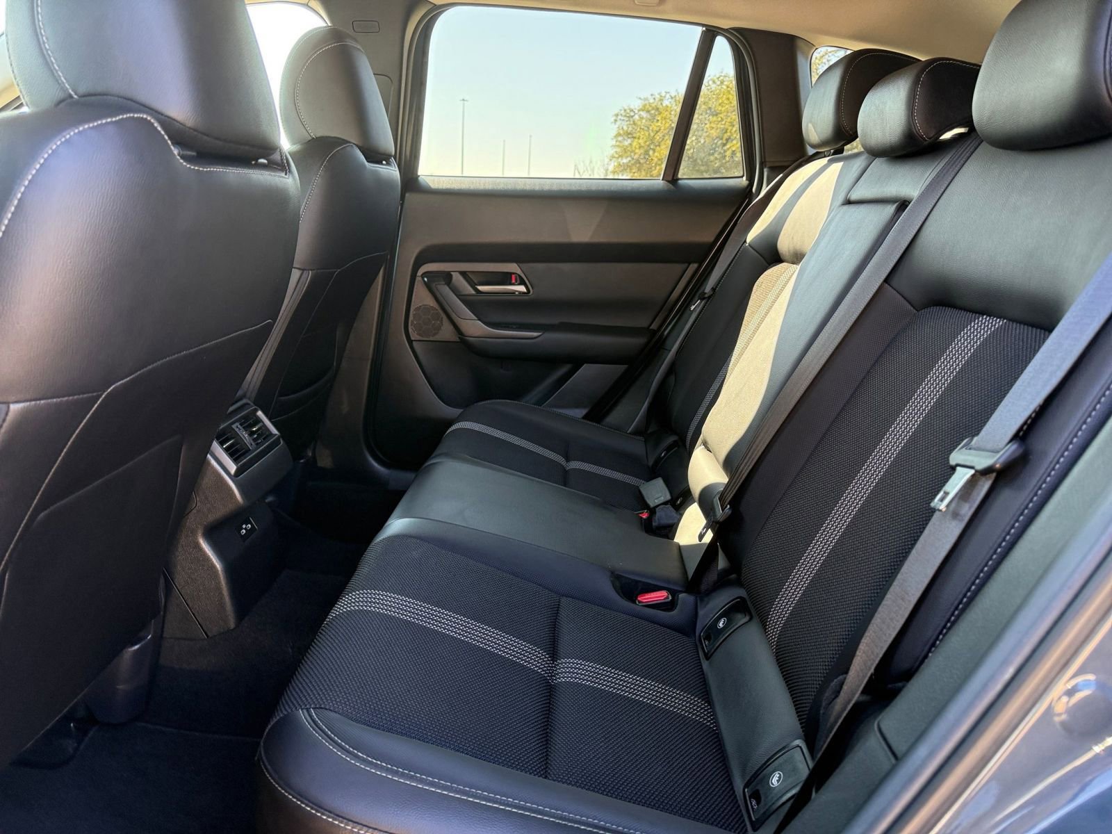 Thumbnail: 2025 Mazda CX-50 - 25