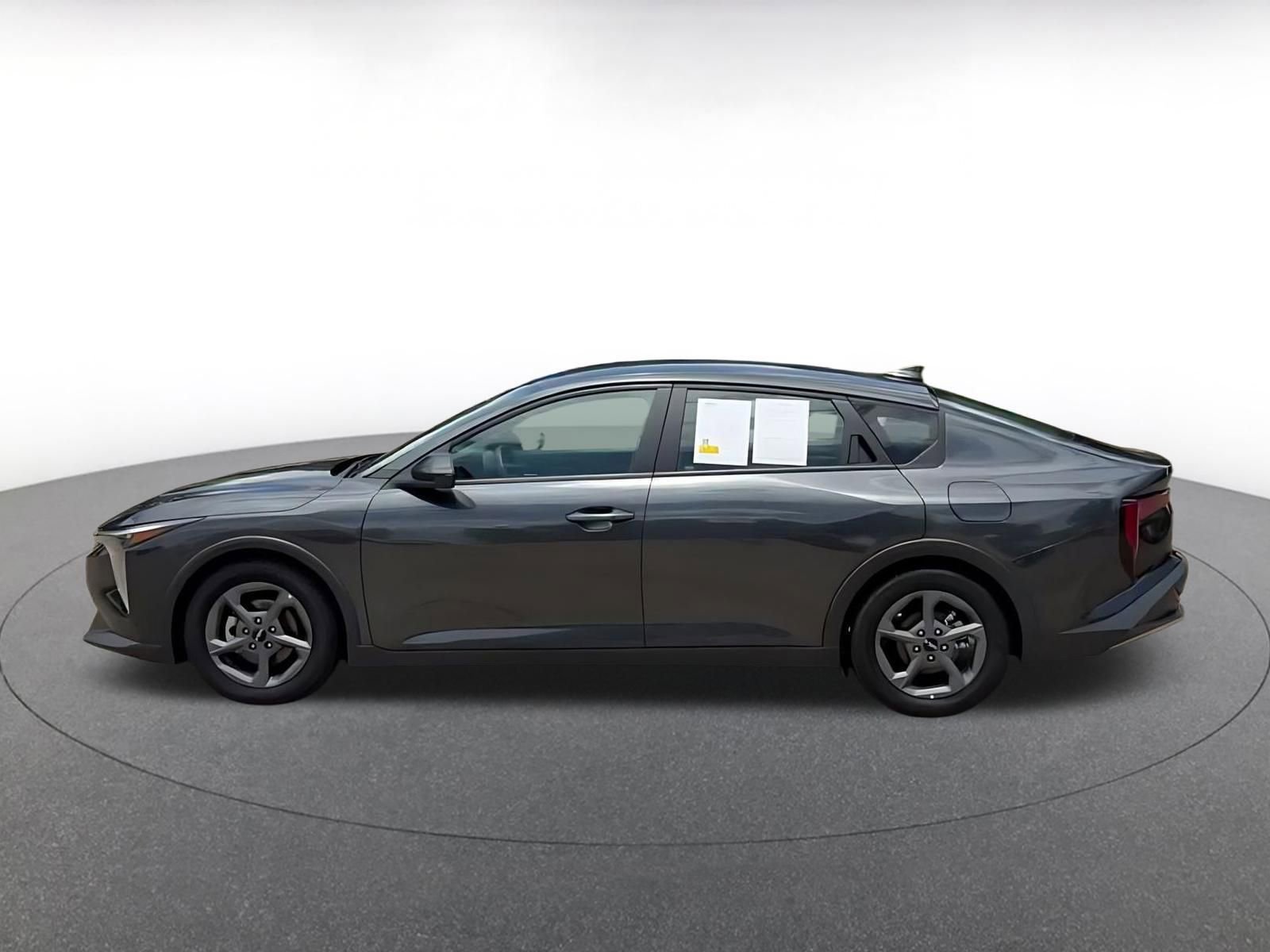 Thumbnail: 2025 Kia K4 - 10
