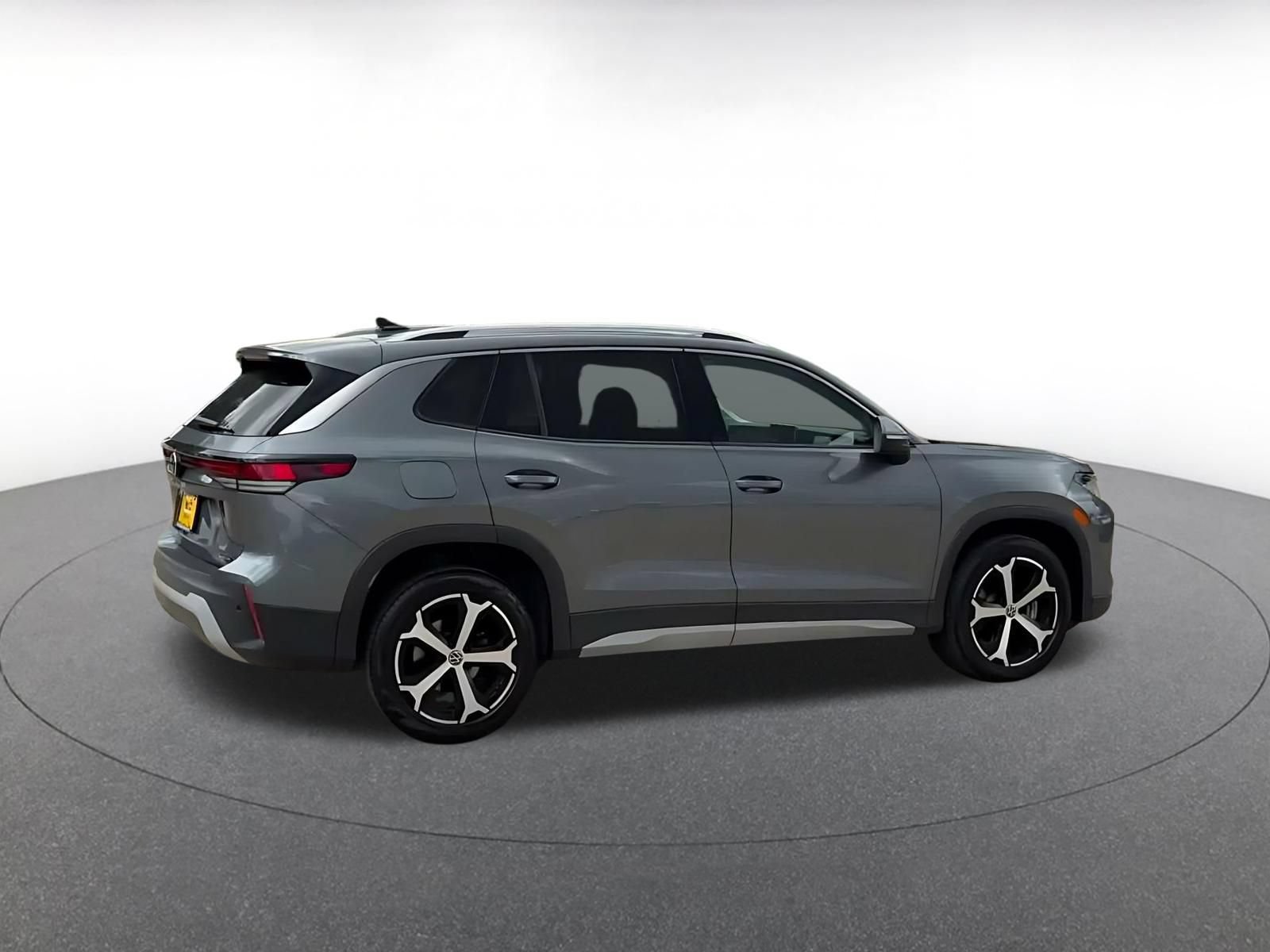 Thumbnail: 2026 Volkswagen Tiguan - 12