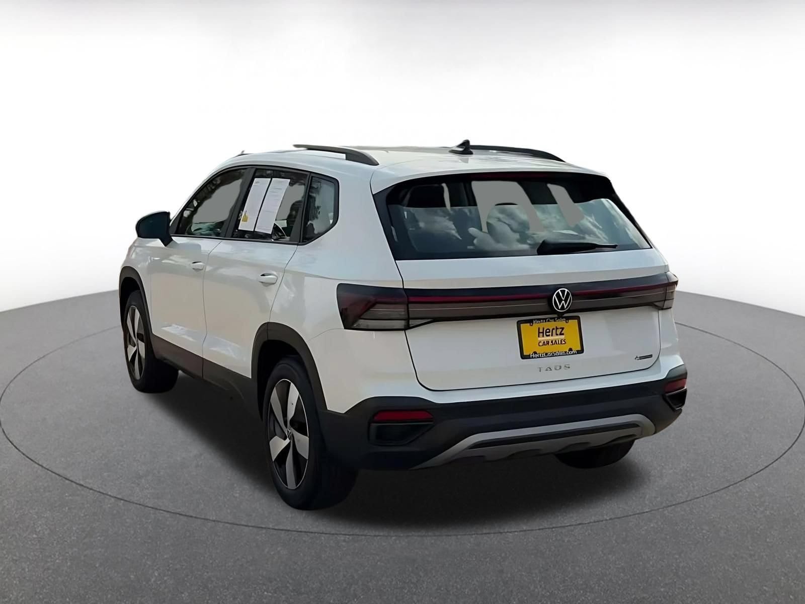Thumbnail: 2026 Volkswagen Taos - 9