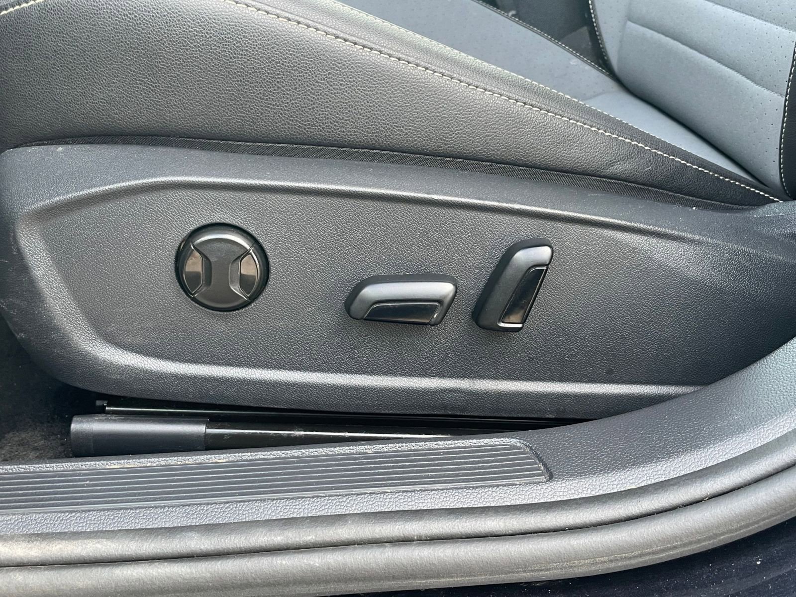 Thumbnail: 2025 Volkswagen Jetta - 23