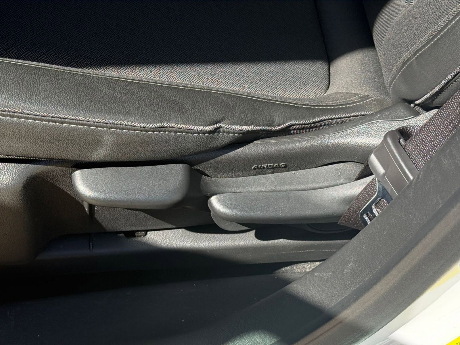 Thumbnail: 2025 Buick Encore GX - 22