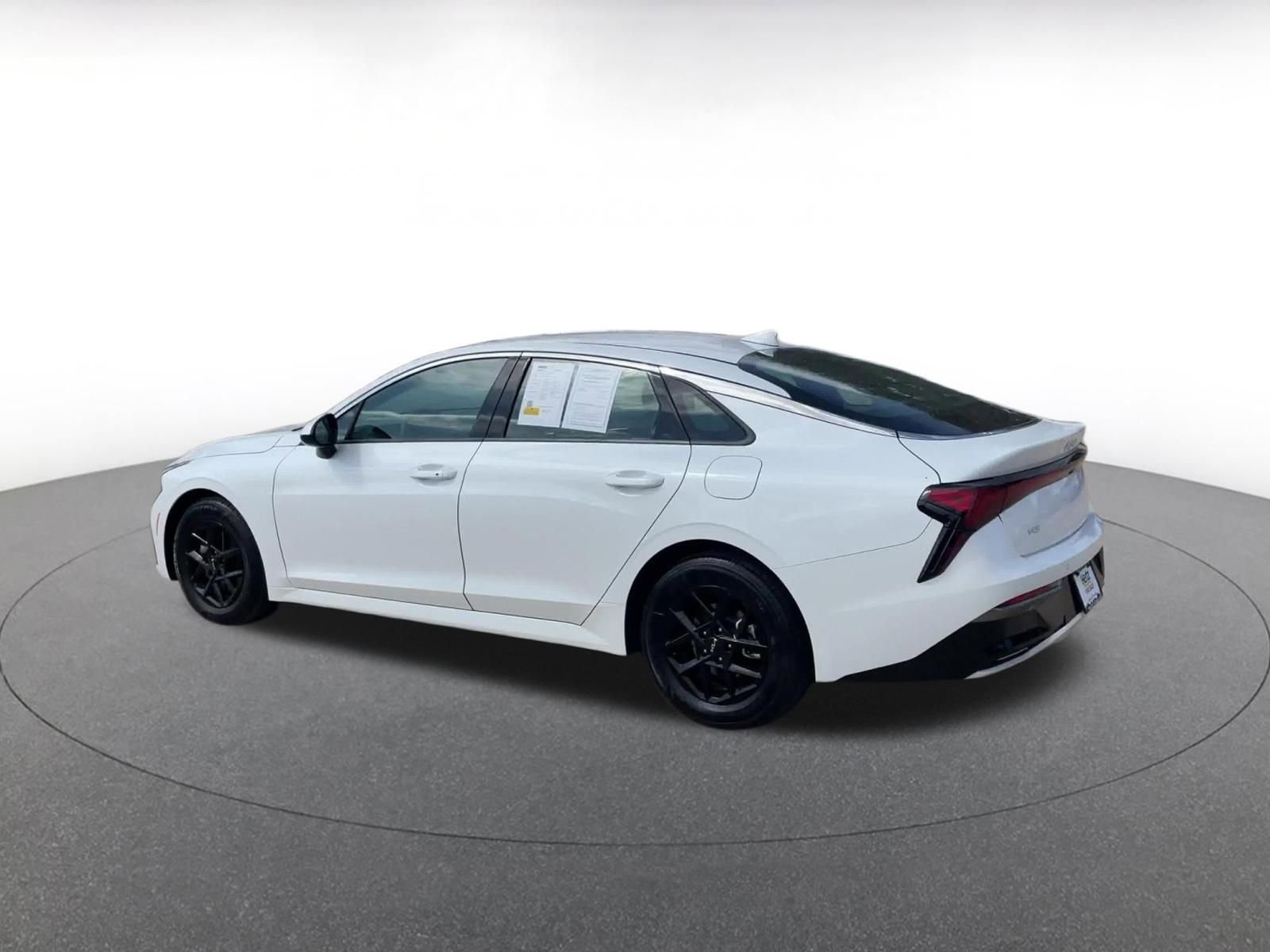 Thumbnail: 2025 Kia K5 - 10