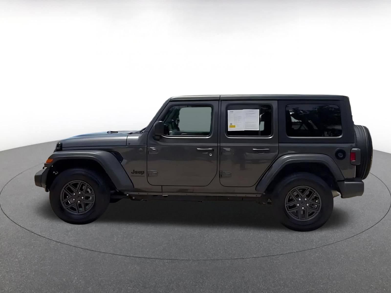 Thumbnail: 2025 Jeep Wrangler - 9