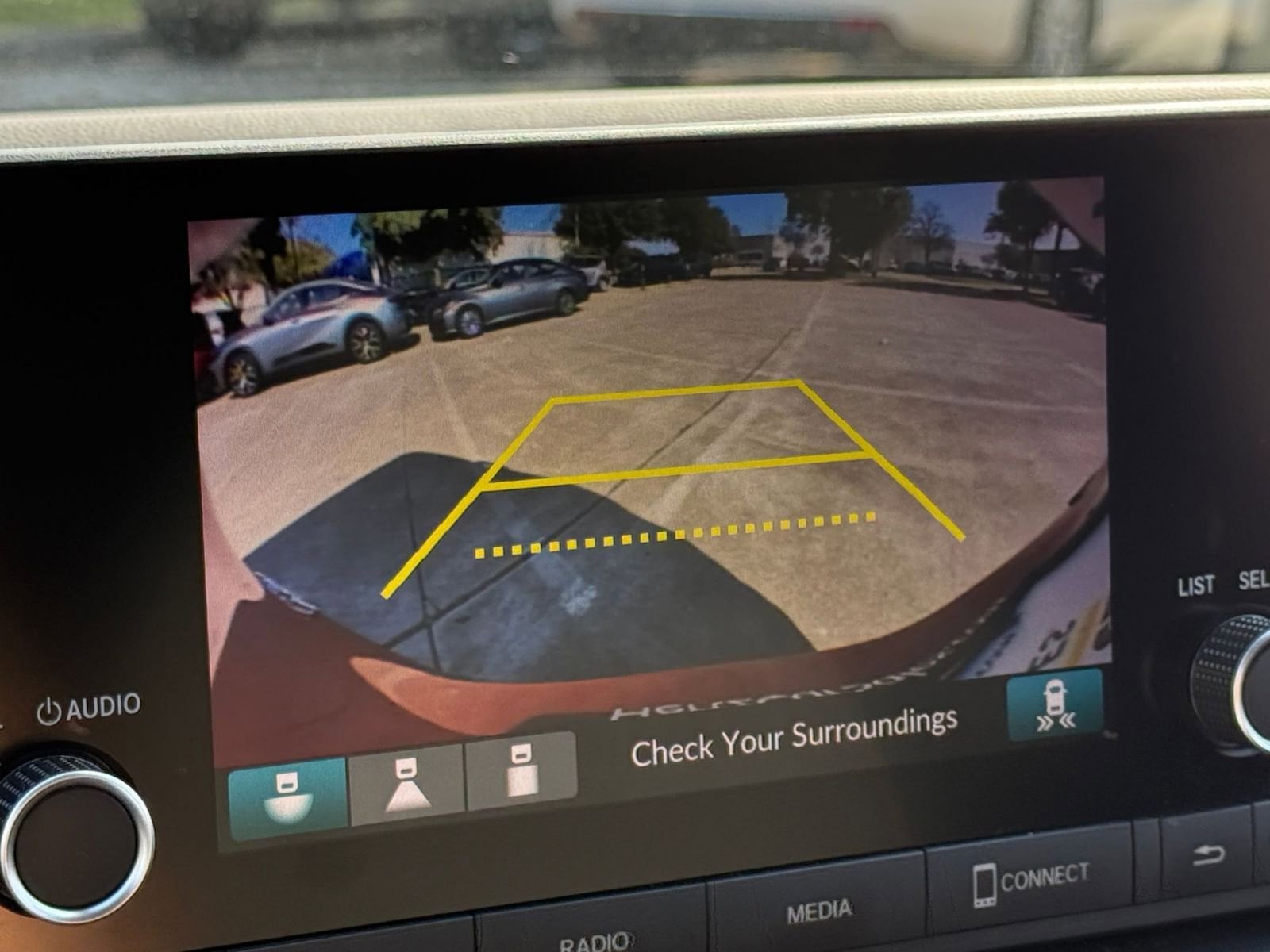 Thumbnail: 2025 Honda HR-V - 17