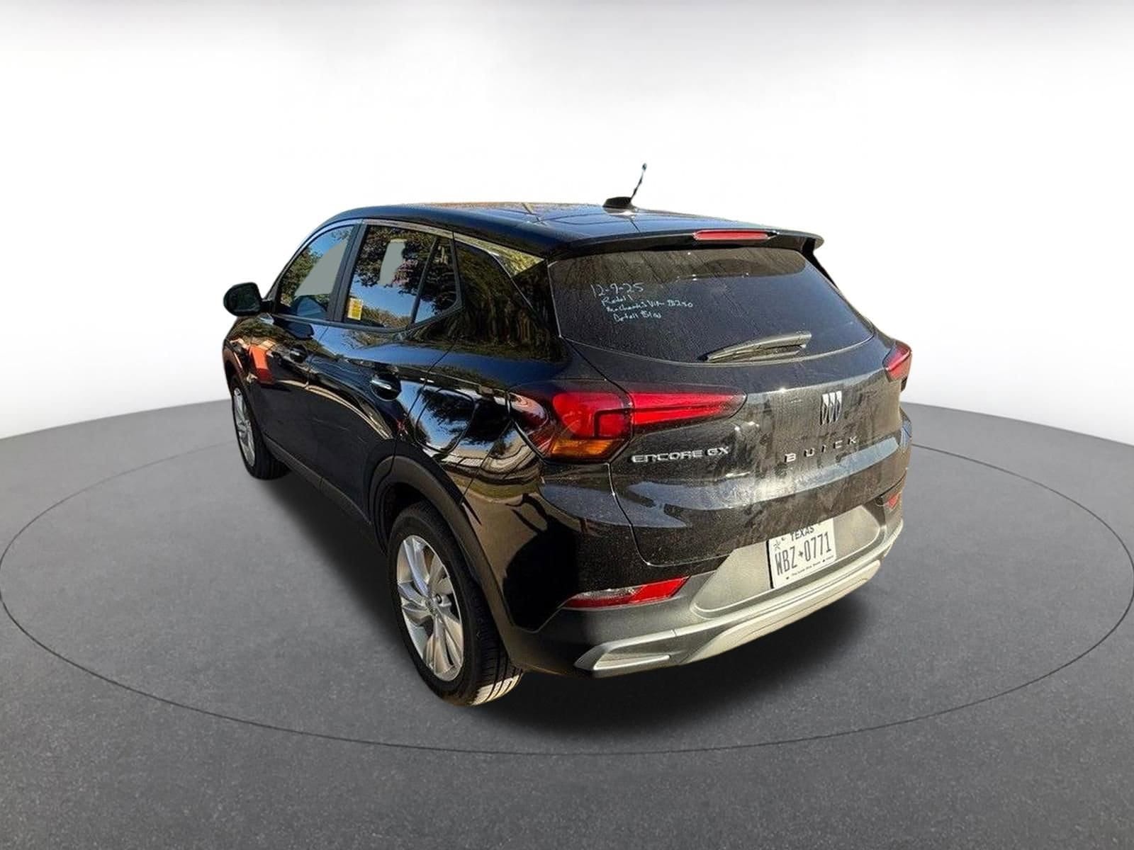 Thumbnail: 2025 Buick Encore GX - 3