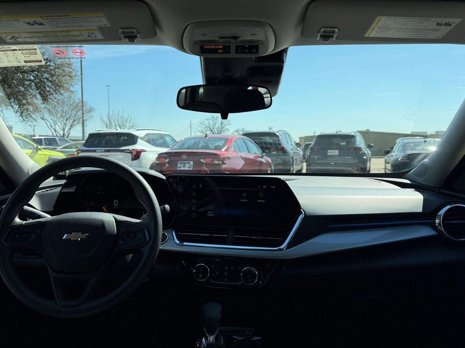 Thumbnail: 2025 Chevrolet Trax - 33