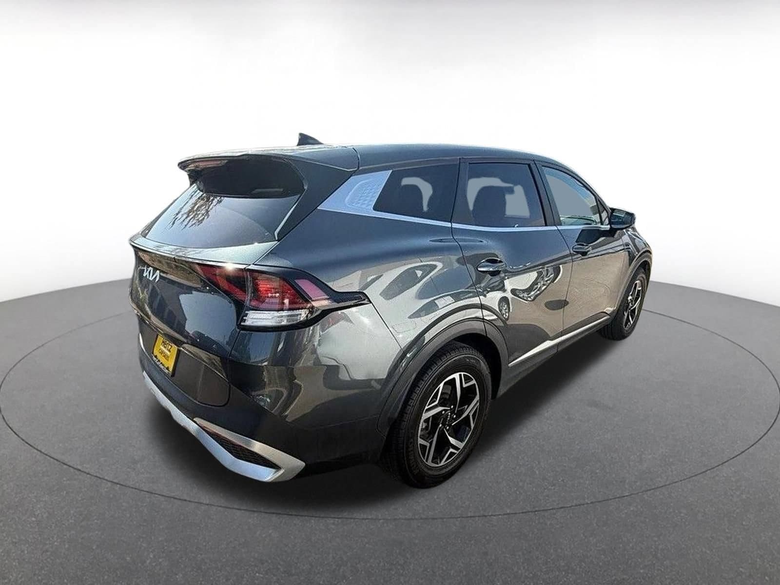 Thumbnail: 2023 Kia Sportage - 5